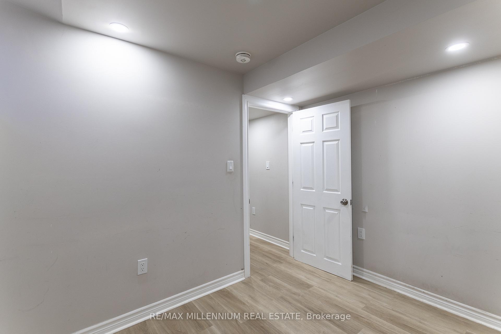 Photo 3 of Unit Lower, 309 Nairn Circle, Milton, Scott — HOMEH