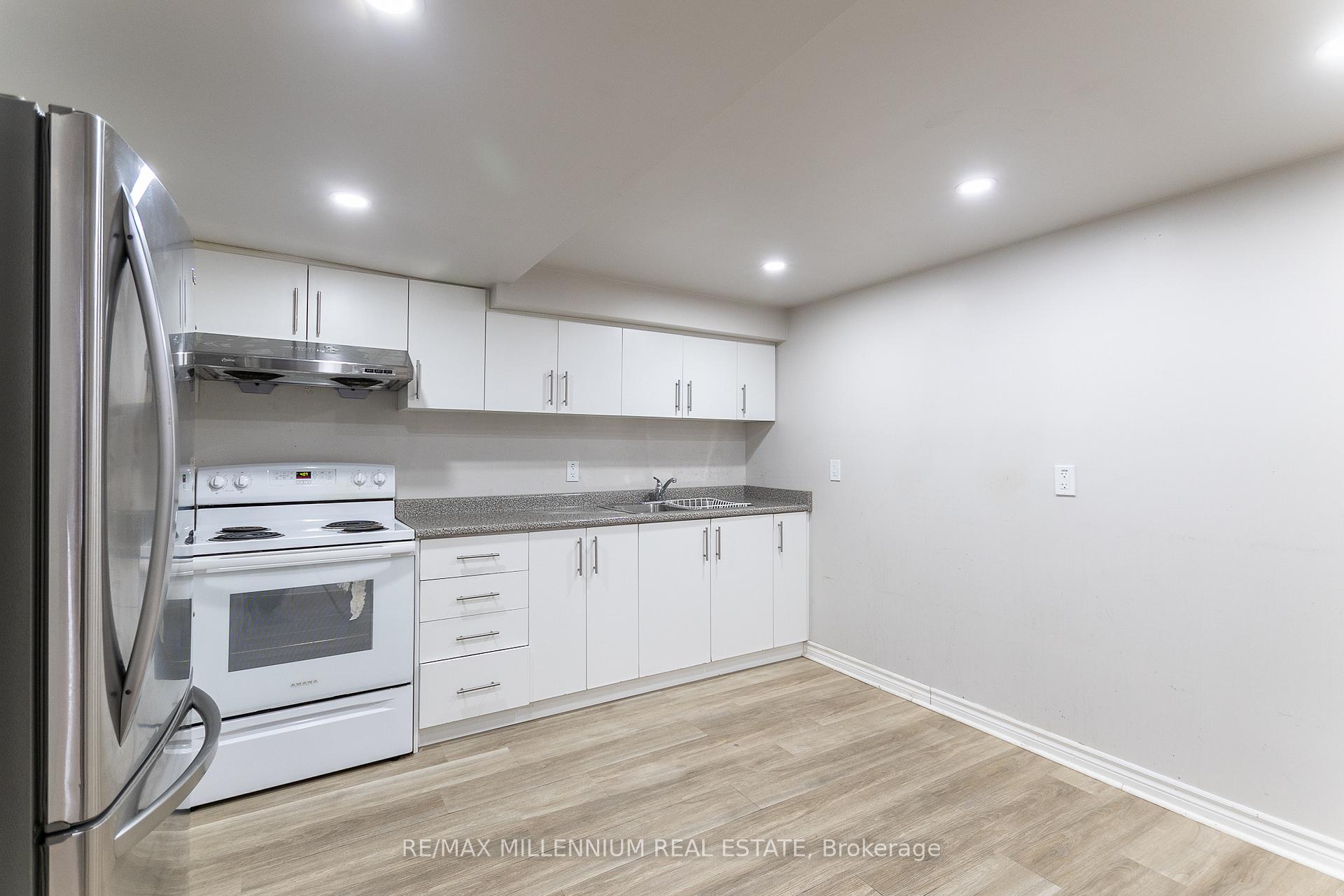 Photo 7 of Unit Lower, 309 Nairn Circle, Milton, Scott — HOMEH