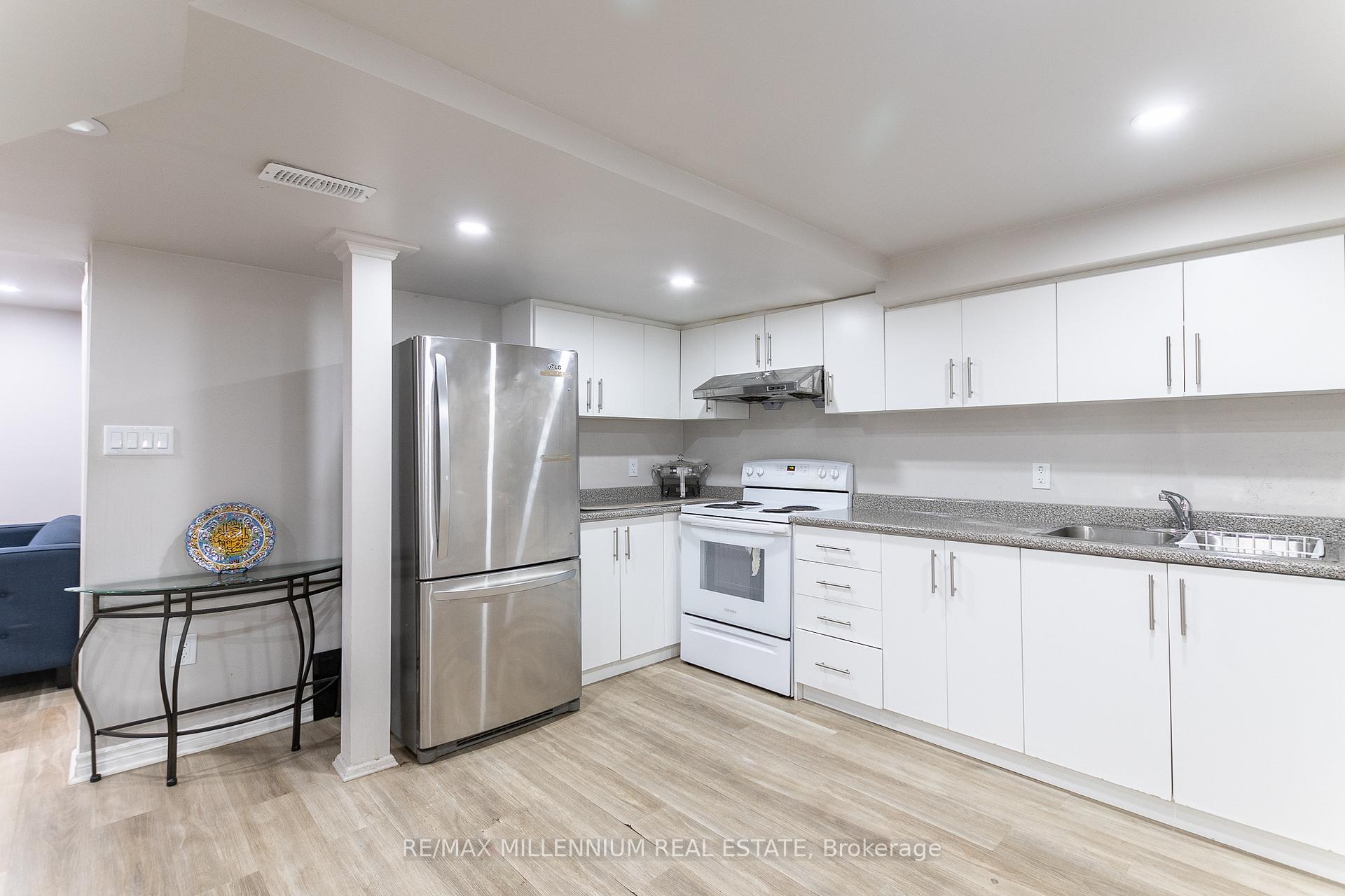 Photo 8 of Unit Lower, 309 Nairn Circle, Milton, Scott — HOMEH