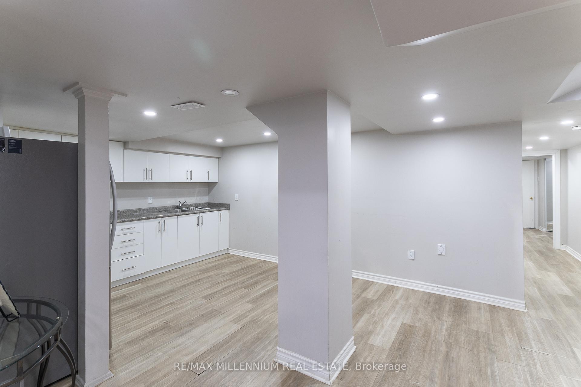 Photo 12 of Unit Lower, 309 Nairn Circle, Milton, Scott — HOMEH