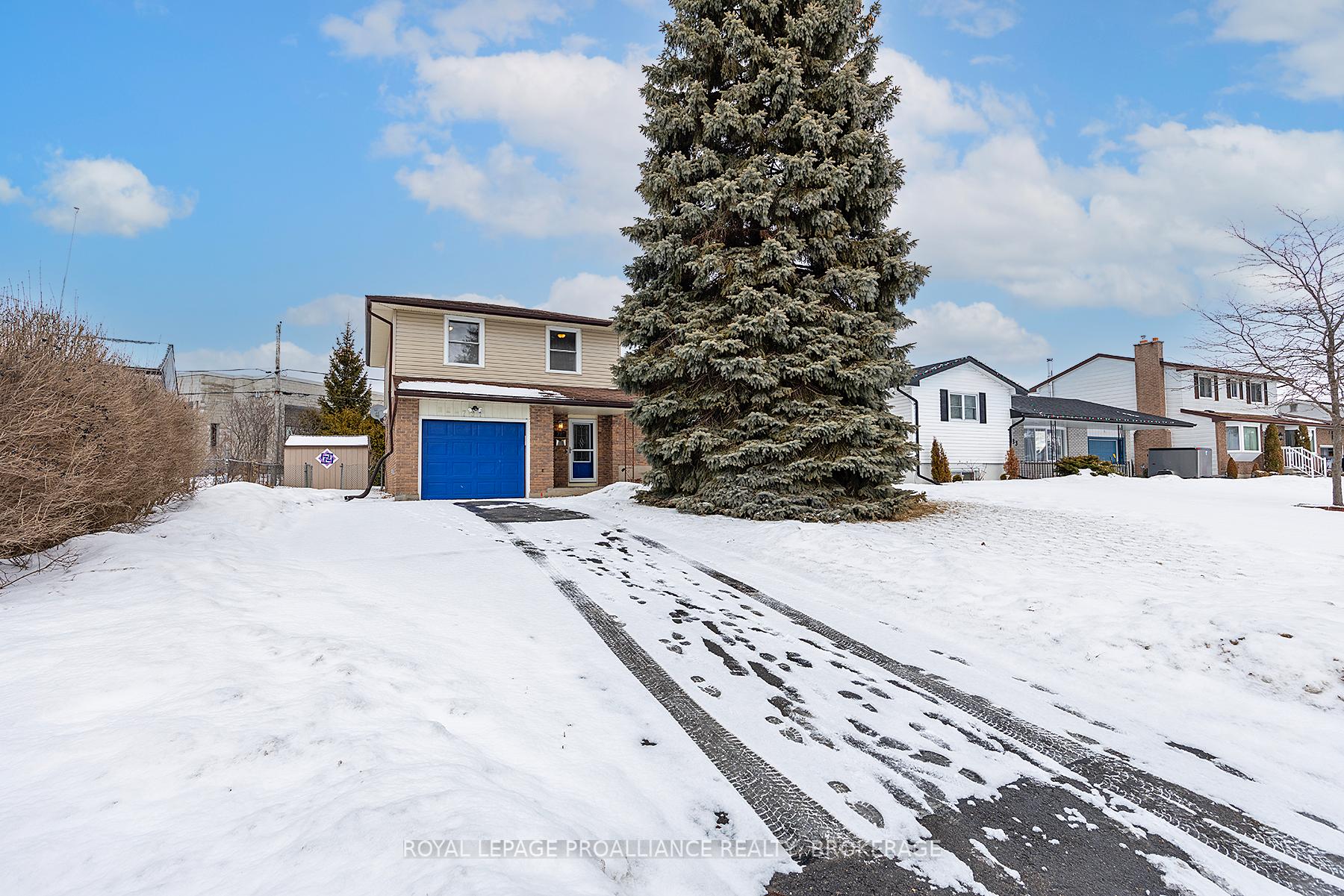 Photo 3 of 781 Downing Street, Kingston, South of Taylor-Kidd Blvd — HOMEH