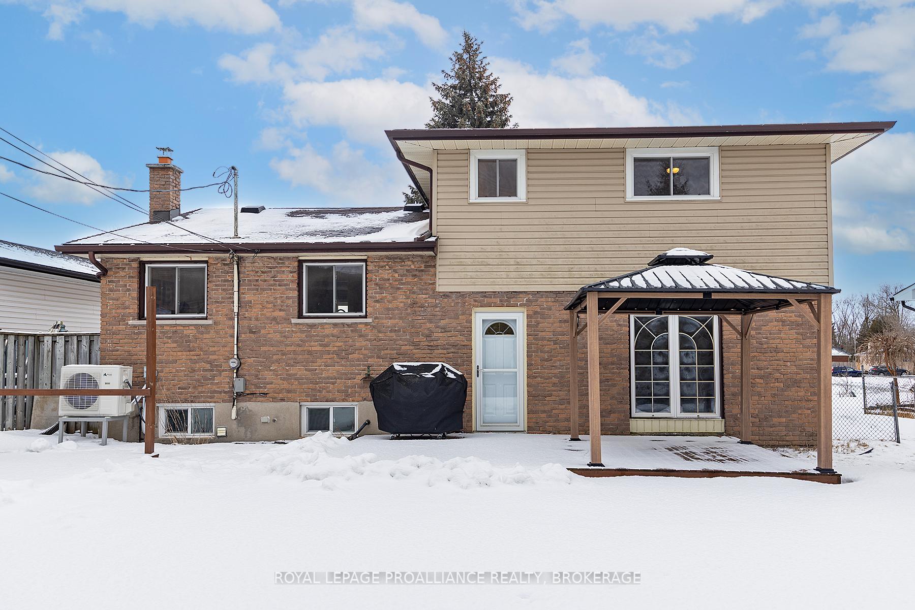 Photo 42 of 781 Downing Street, Kingston, South of Taylor-Kidd Blvd — HOMEH