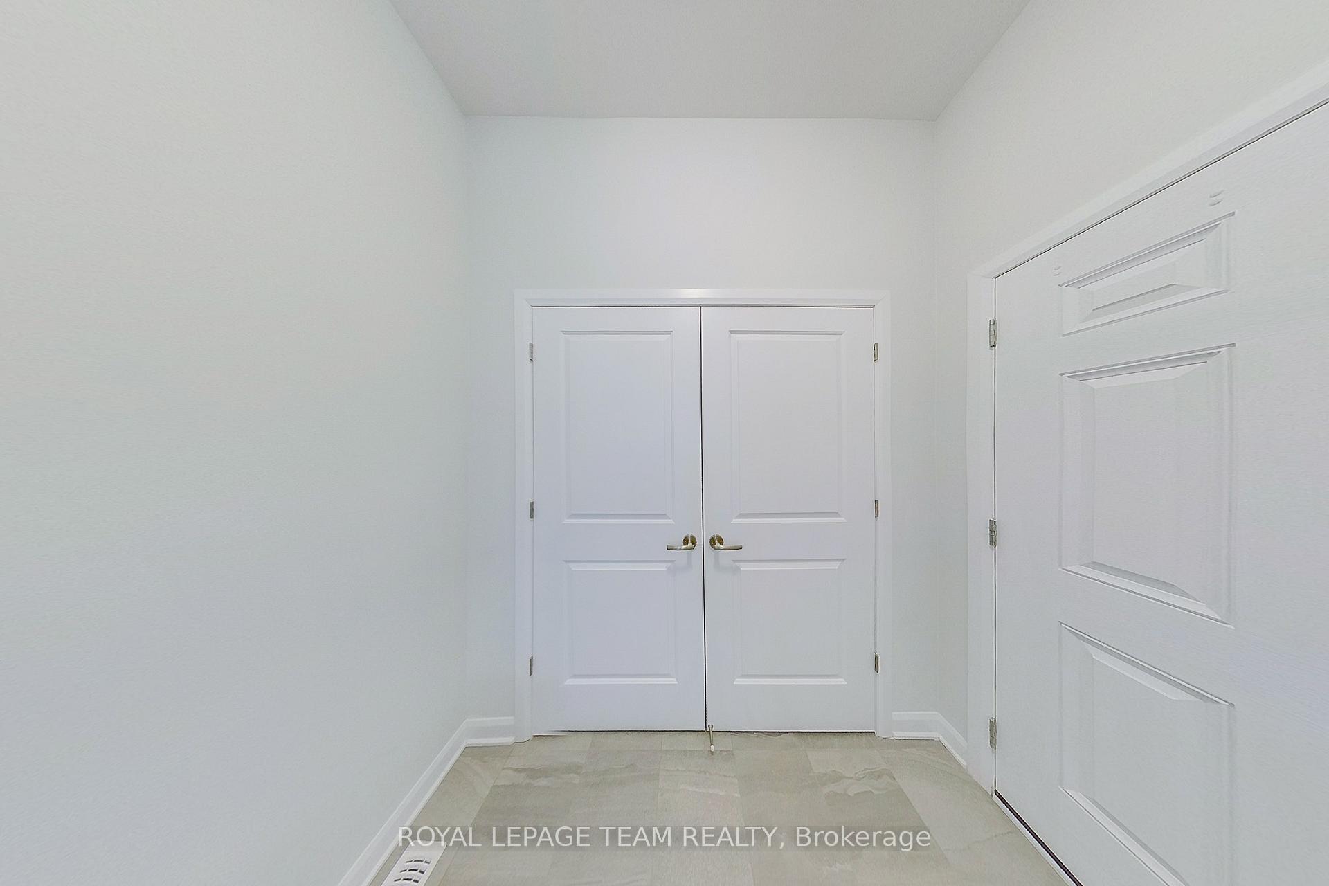 Photo 14 of 934 Lakeridge Drive, Ottawa, Avalon East — HOMEH