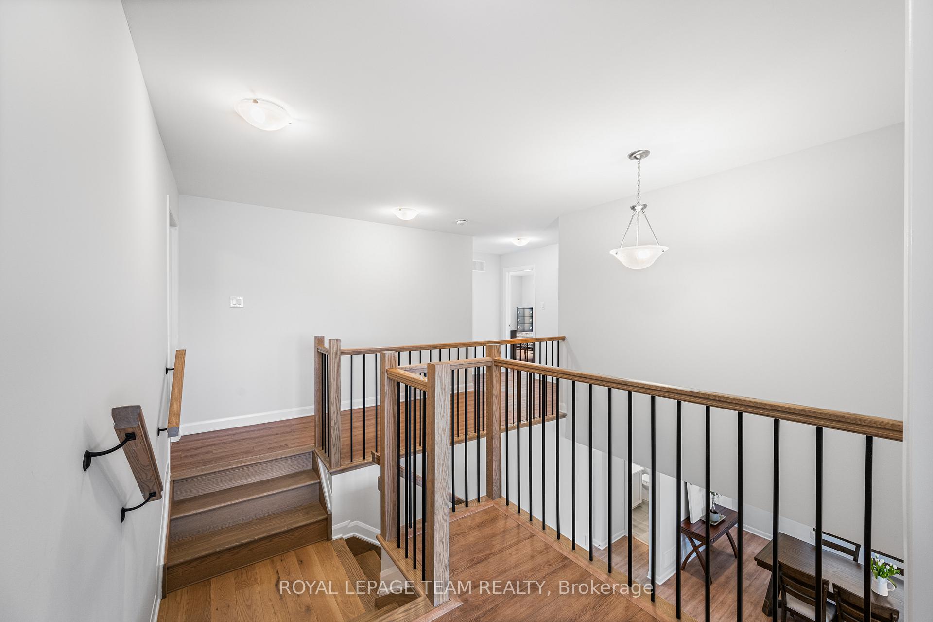 Photo 15 of 934 Lakeridge Drive, Ottawa, Avalon East — HOMEH