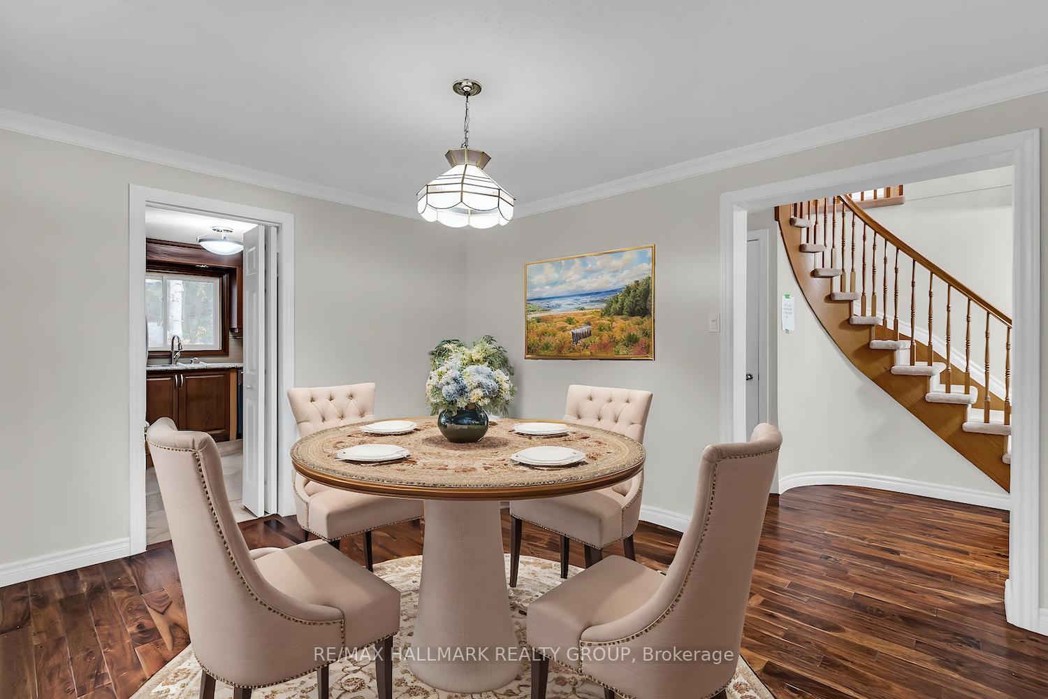 Photo 7 of 1660 Des Broussailles Terrace, Ottawa, Chapel Hill — HOMEH