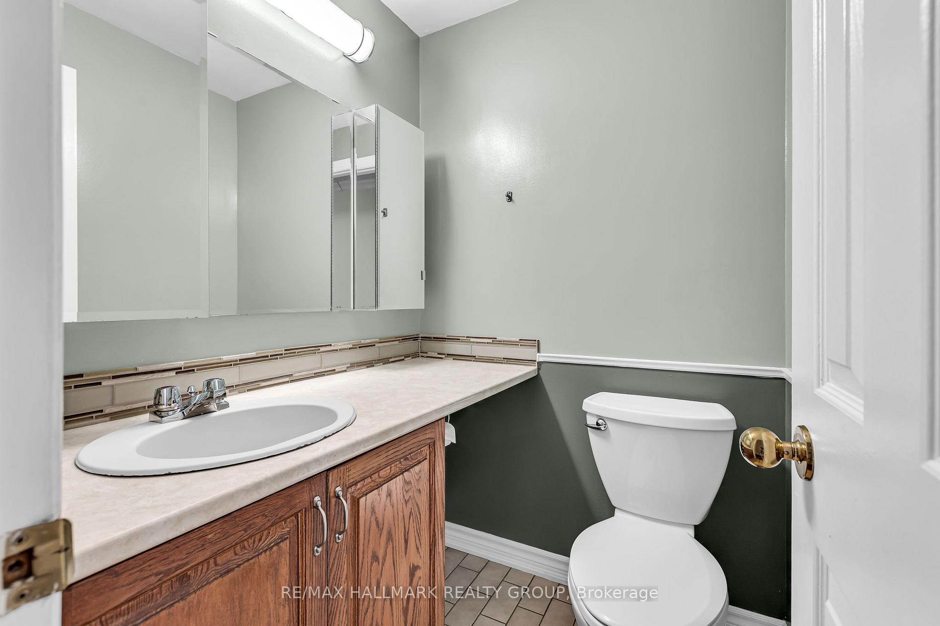 Photo 20 of 1660 Des Broussailles Terrace, Ottawa, Chapel Hill — HOMEH