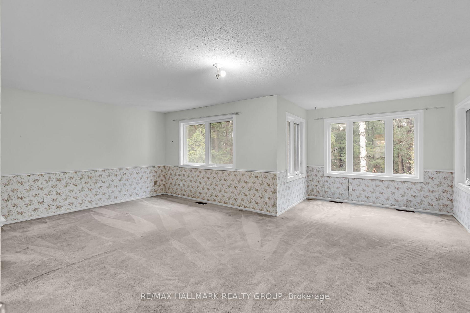 Photo 24 of 1660 Des Broussailles Terrace, Ottawa, Chapel Hill — HOMEH
