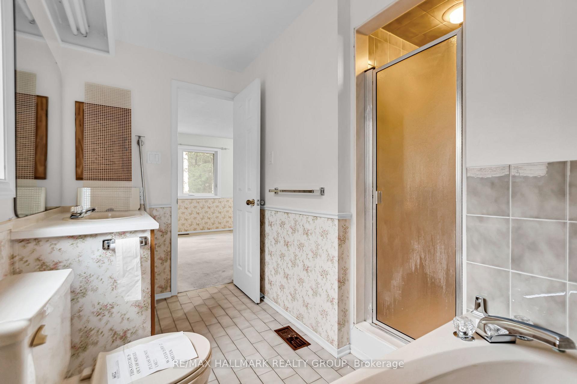 Photo 28 of 1660 Des Broussailles Terrace, Ottawa, Chapel Hill — HOMEH