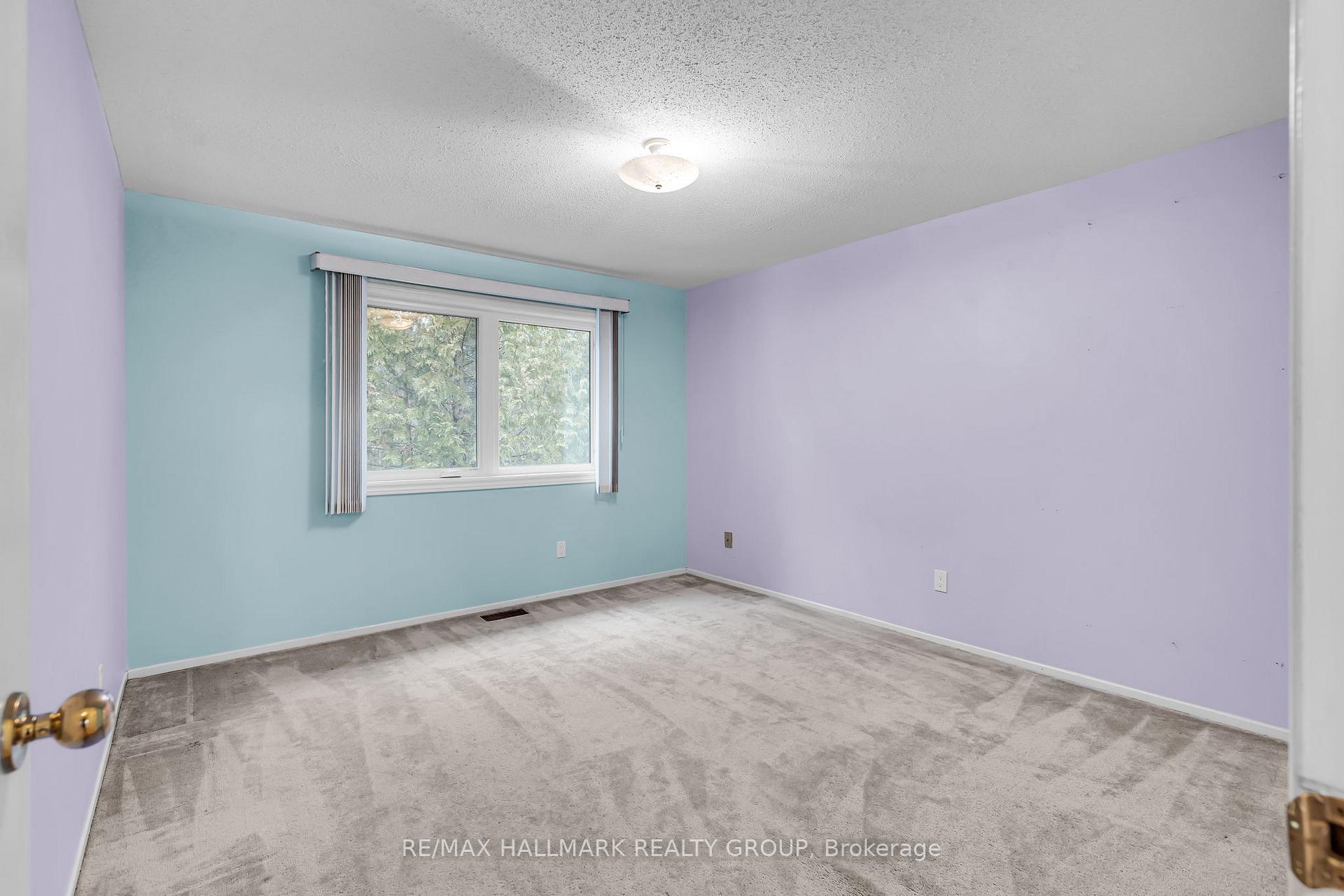 Photo 30 of 1660 Des Broussailles Terrace, Ottawa, Chapel Hill — HOMEH