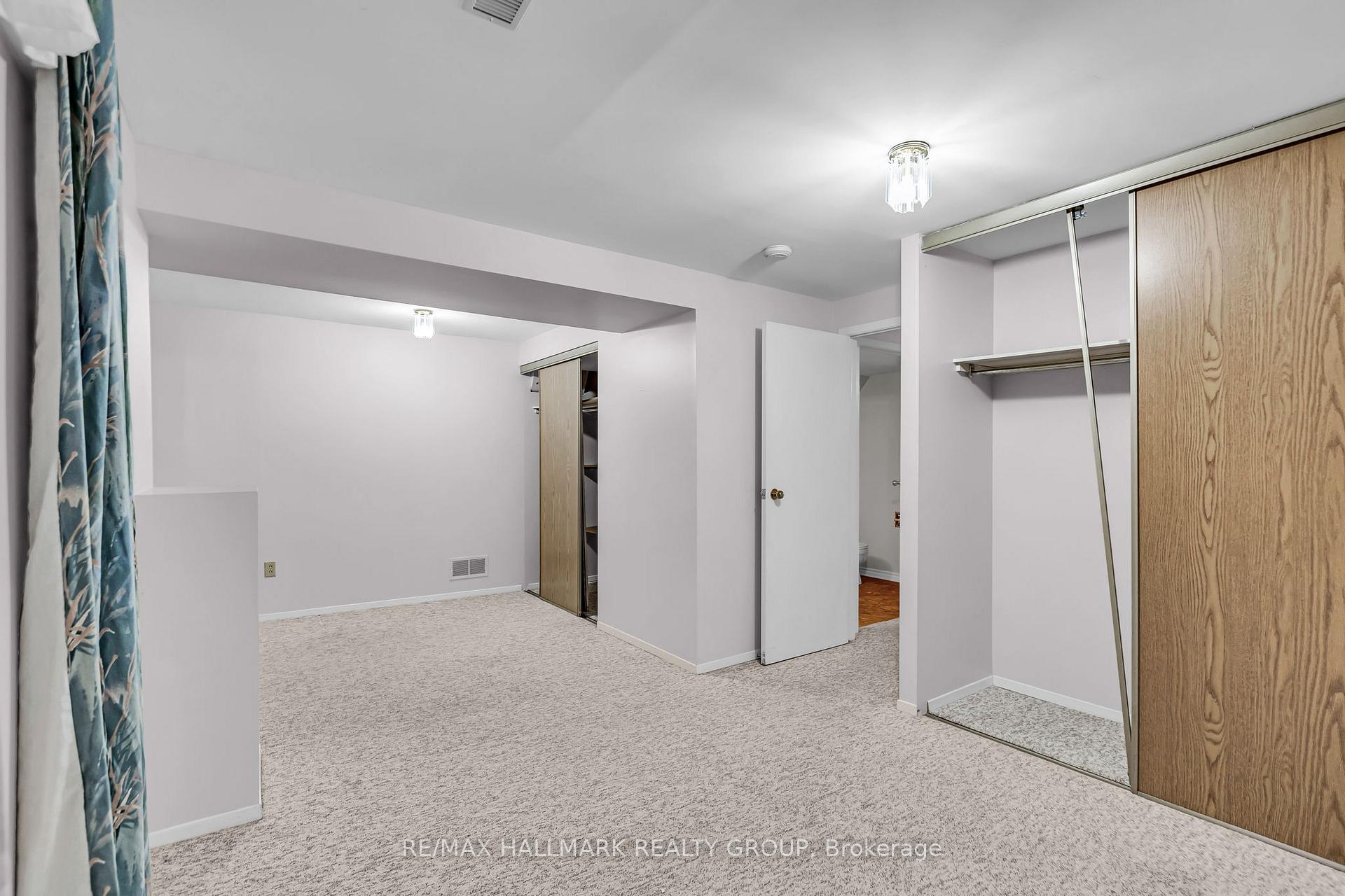 Photo 37 of 1660 Des Broussailles Terrace, Ottawa, Chapel Hill — HOMEH