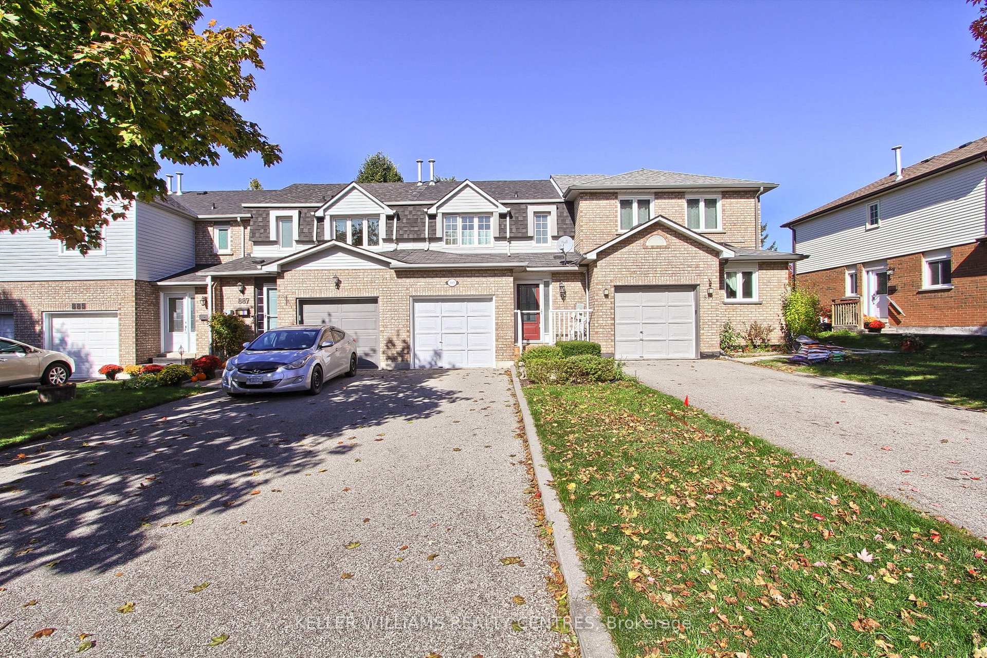 Photo 5 of 889 Clancey Crescent, Newmarket, Gorham-College Manor — HOMEH