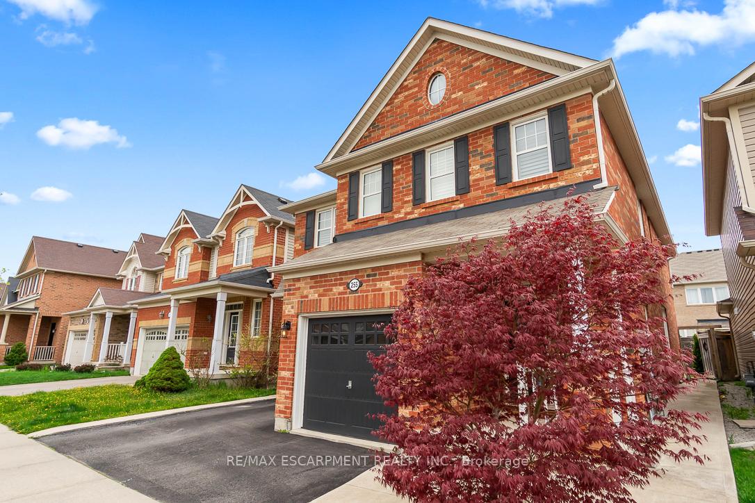 Photo 3 of 255 Monaghan Crescent, Milton, Willmott — HOMEH