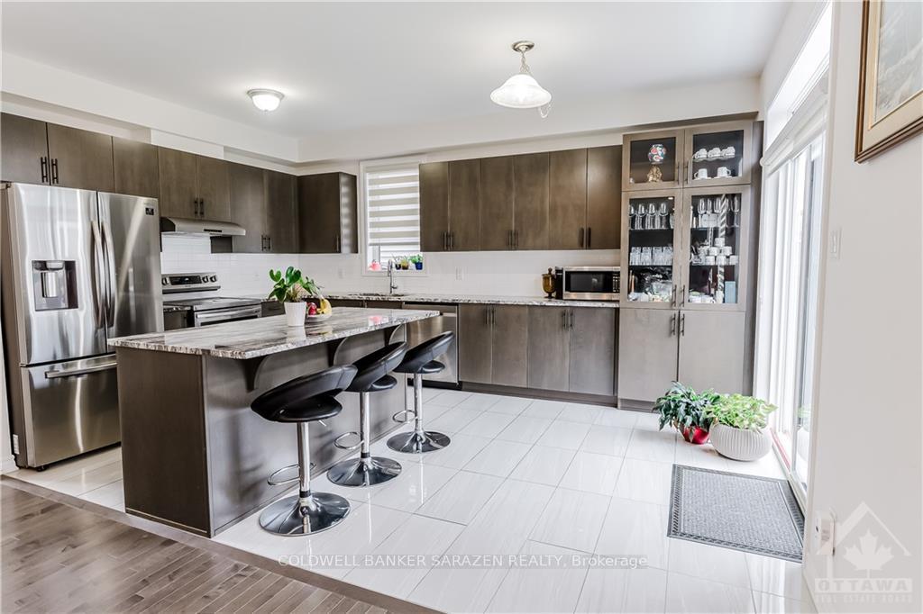 Photo 10 of 545 Ponthieu Circle, Ottawa, Chapel Hill South - Orleans Village — HOMEH
