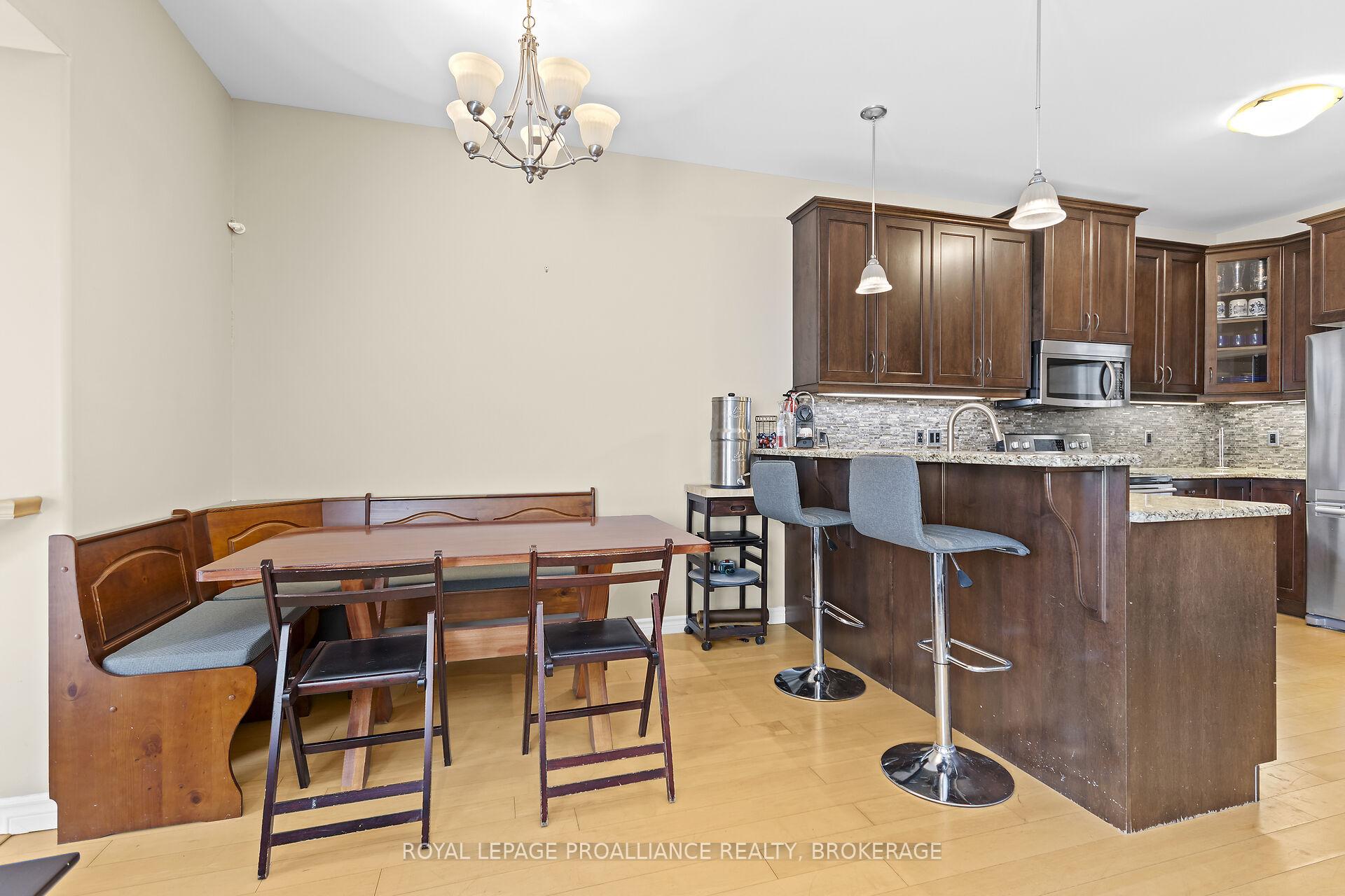 Photo 8 of 1177 Crossfield Avenue, Kingston, City Northwest — HOMEH