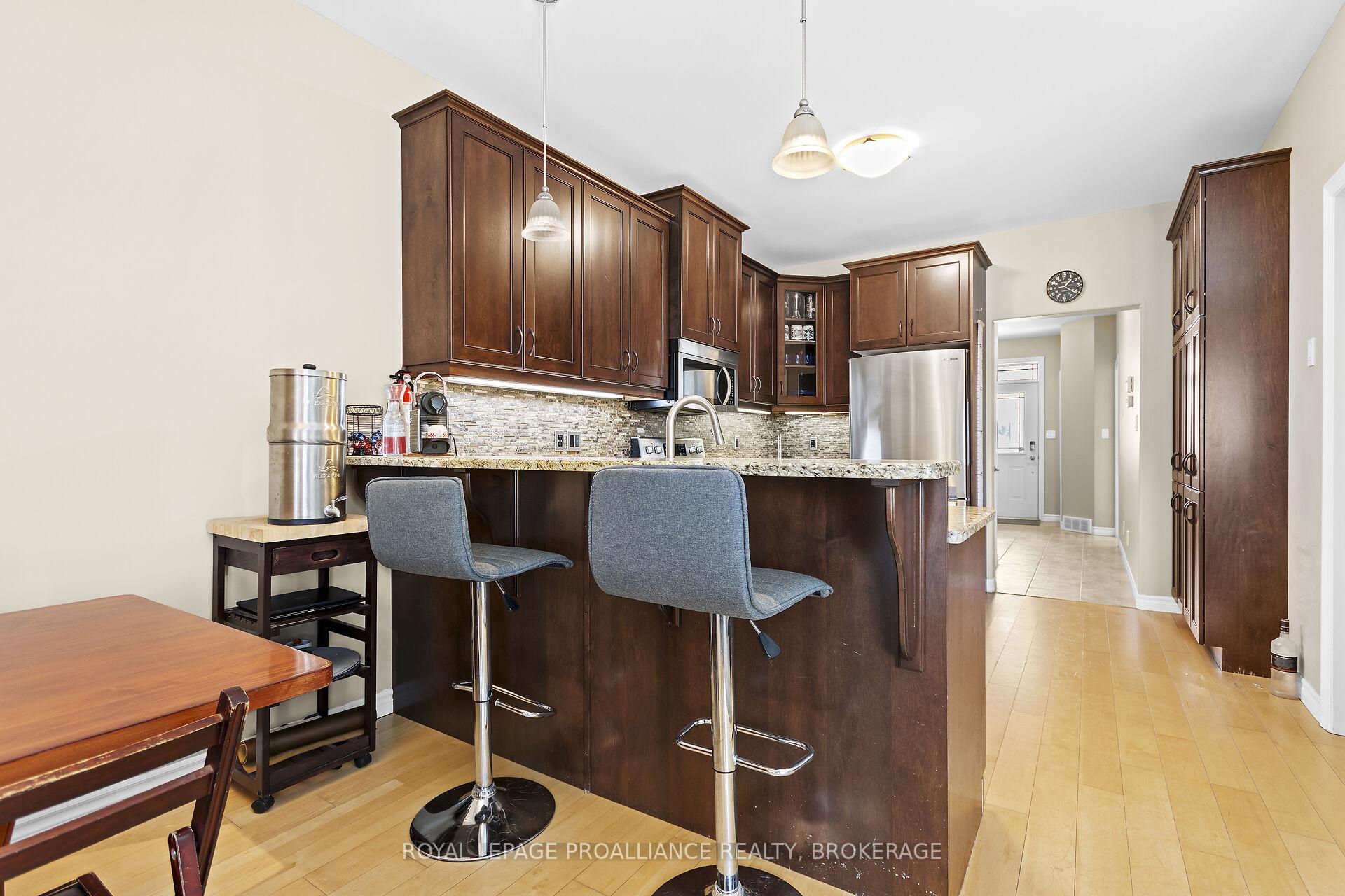Photo 9 of 1177 Crossfield Avenue, Kingston, City Northwest — HOMEH