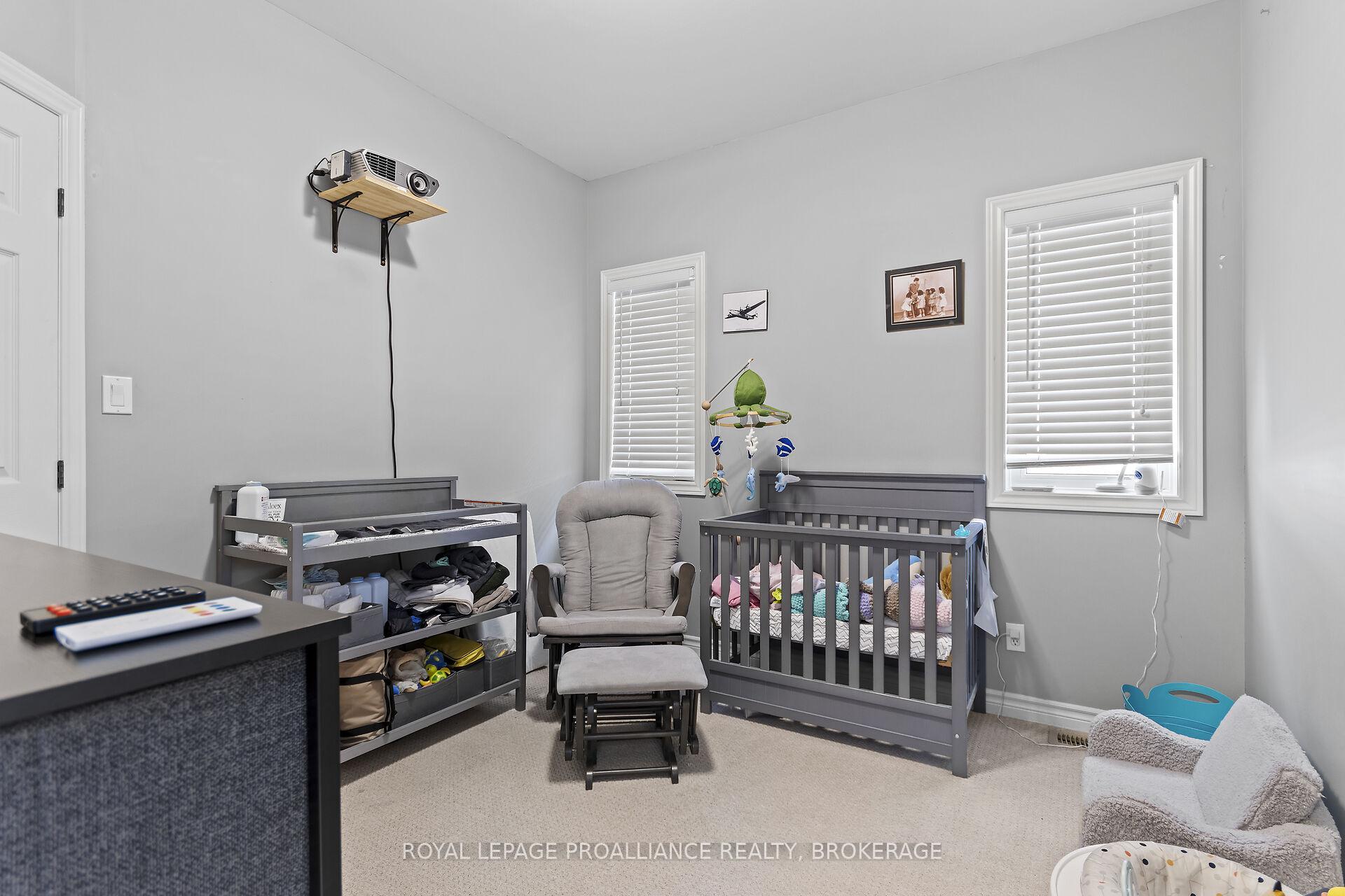 Photo 16 of 1177 Crossfield Avenue, Kingston, City Northwest — HOMEH