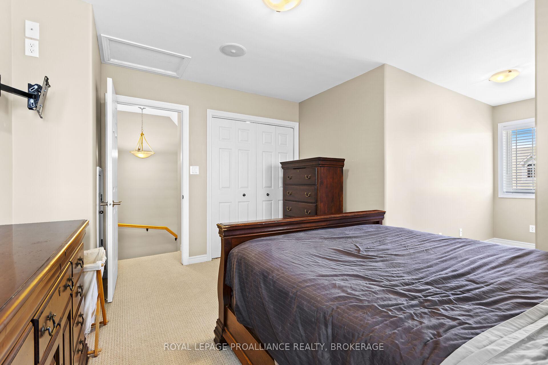 Photo 18 of 1177 Crossfield Avenue, Kingston, City Northwest — HOMEH