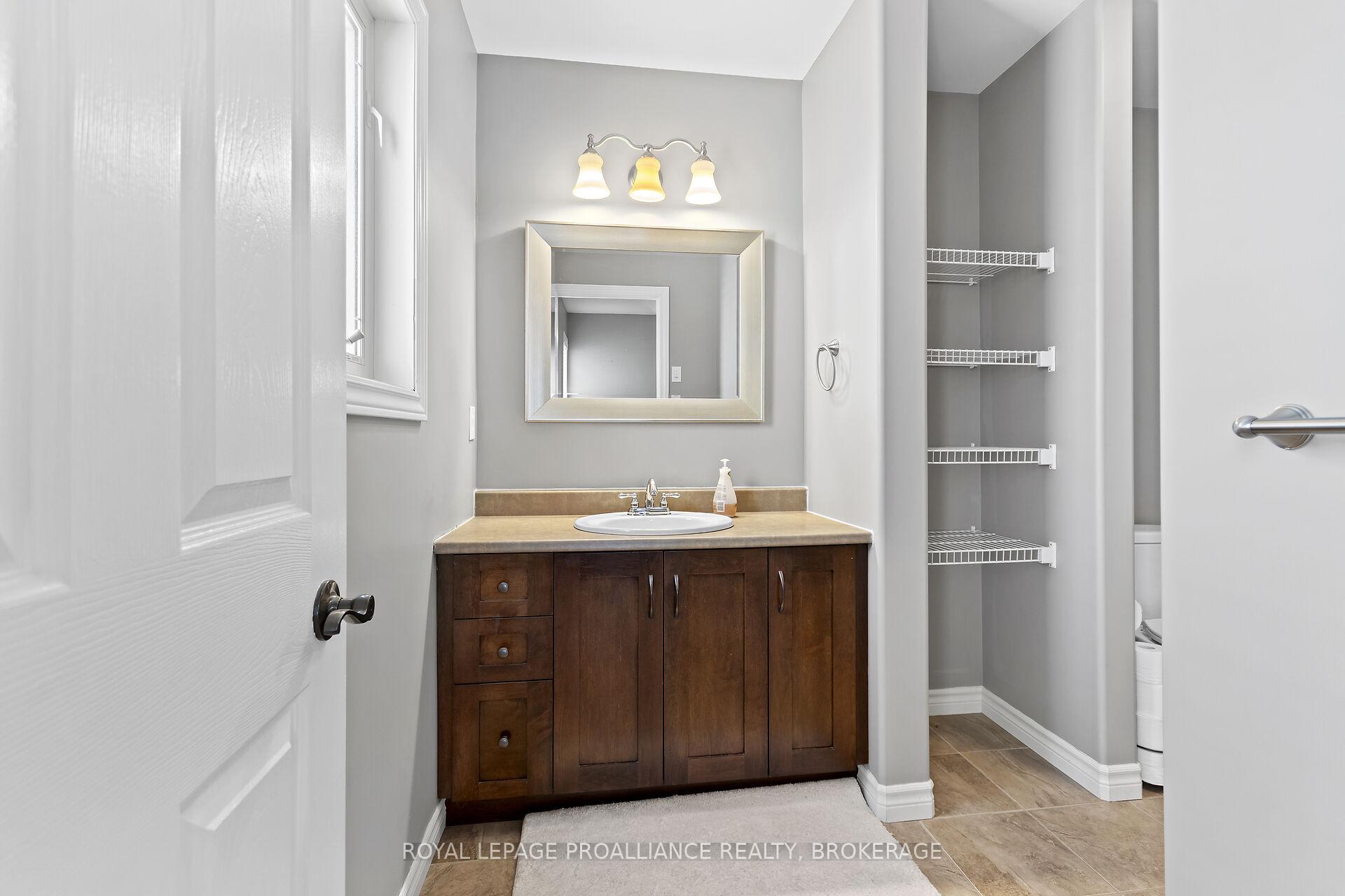 Photo 20 of 1177 Crossfield Avenue, Kingston, City Northwest — HOMEH