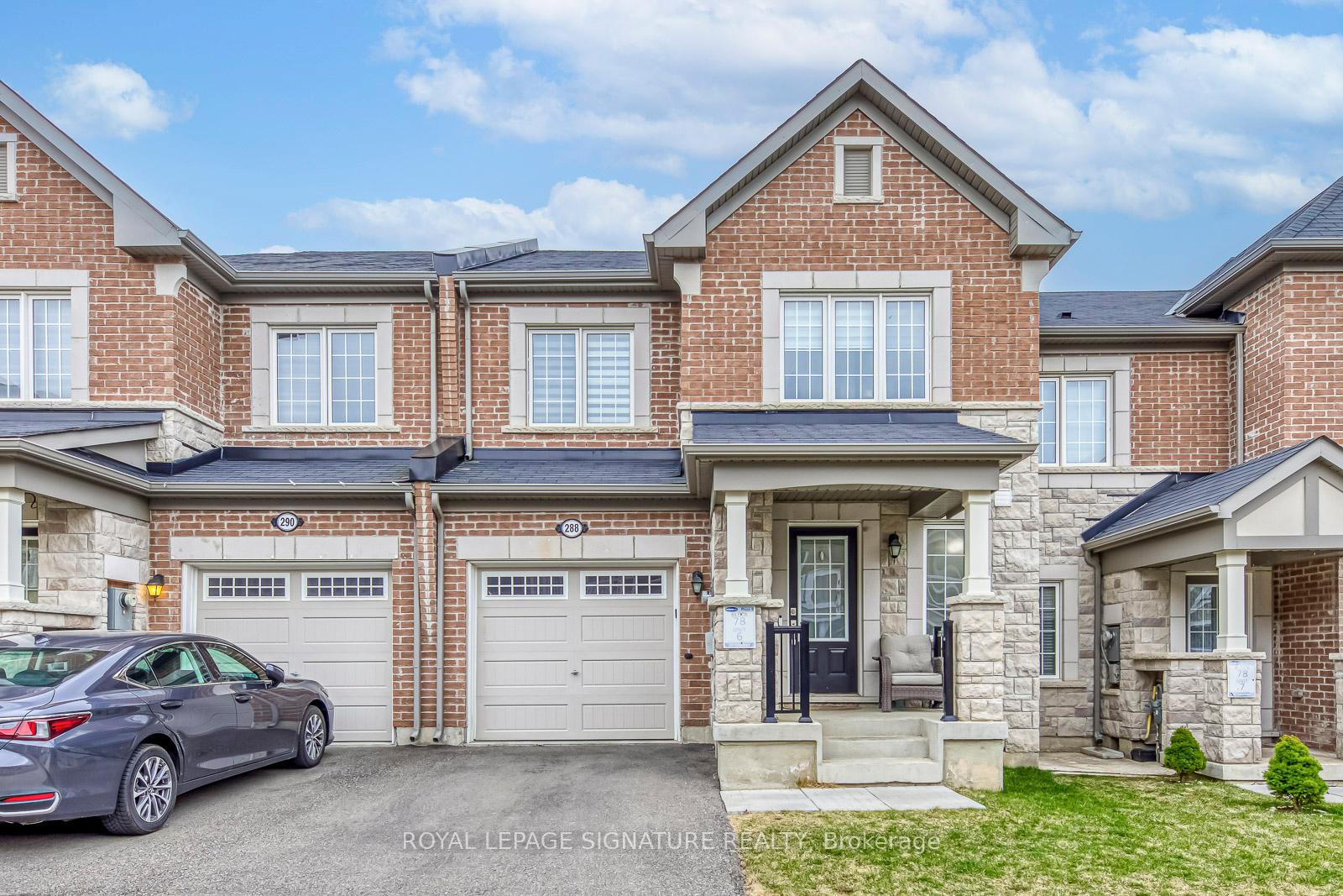 Front of 288 Murlock Heights