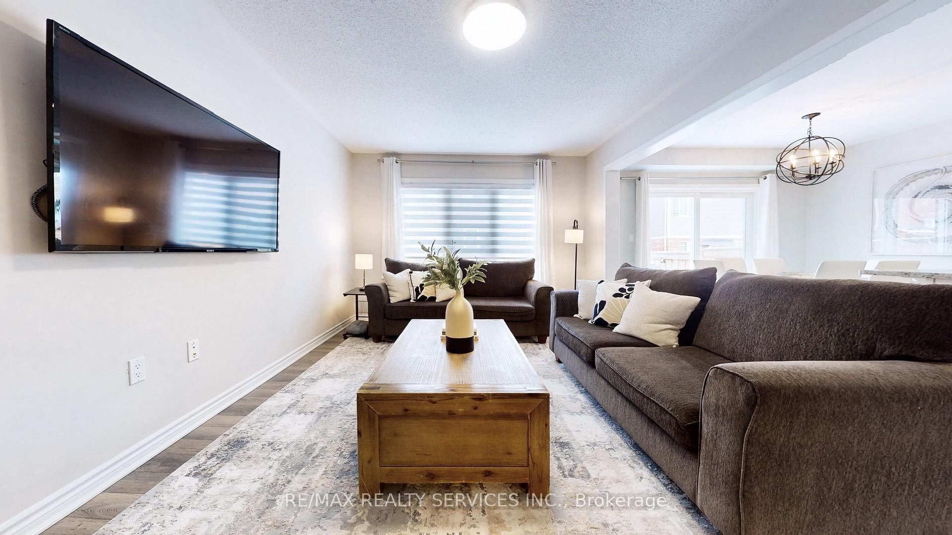Photo 6 of 1245 Mulroney Heights, Milton, Ford — HOMEH