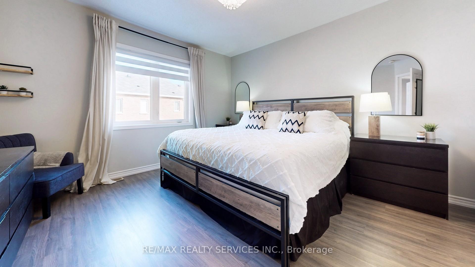 Photo 17 of 1245 Mulroney Heights, Milton, Ford — HOMEH
