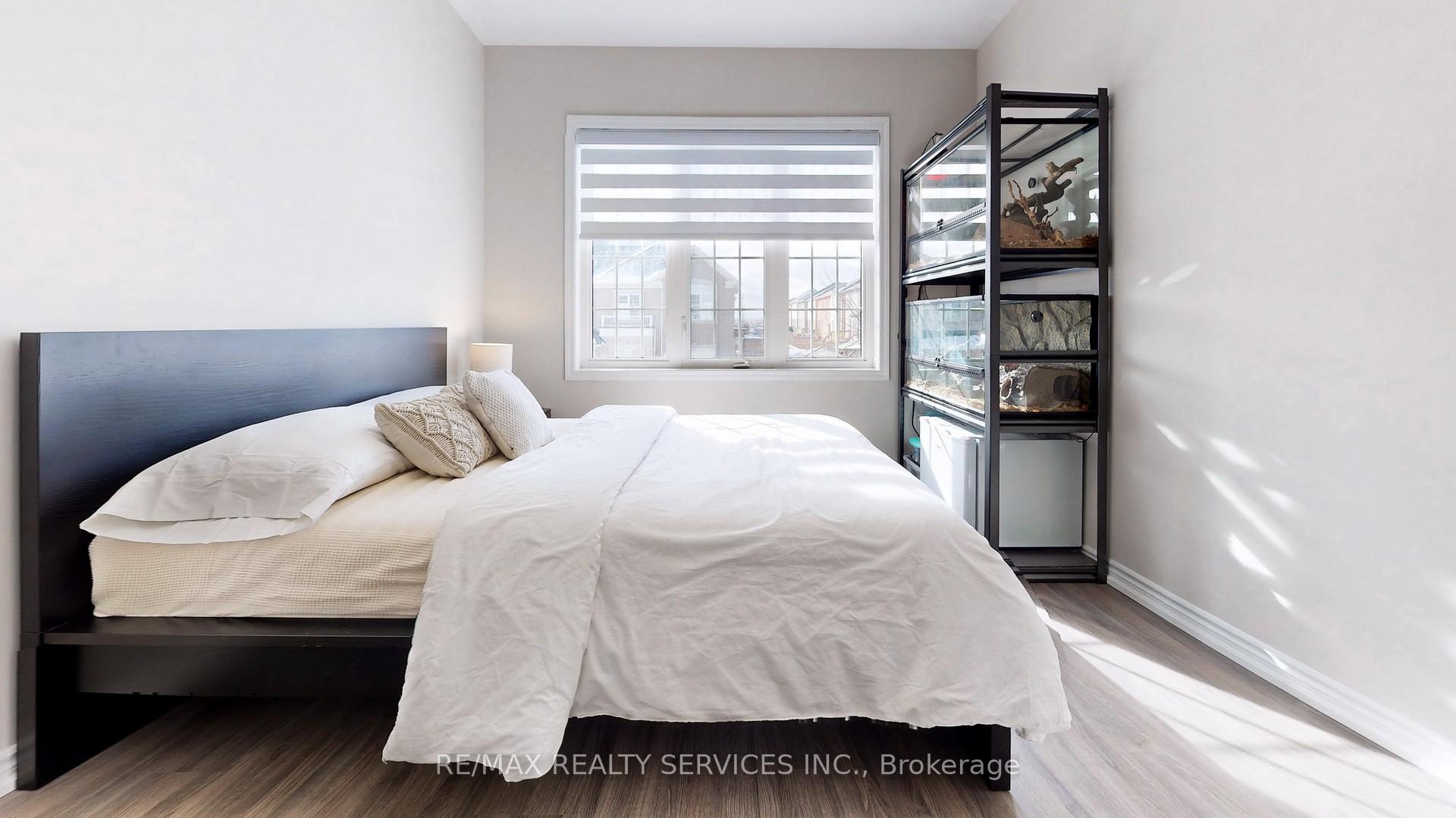 Photo 23 of 1245 Mulroney Heights, Milton, Ford — HOMEH