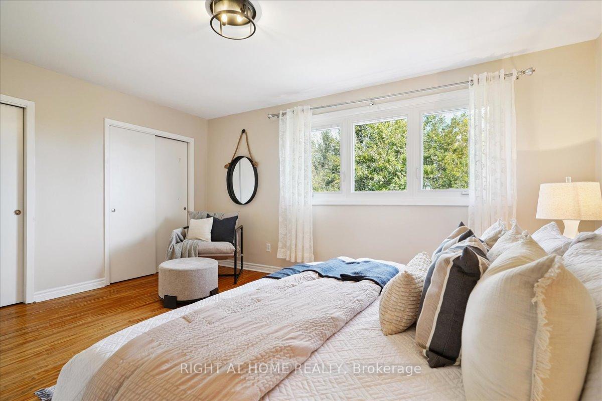 Photo 23 of 618 Minto Street, Oshawa, O'Neill — HOMEH