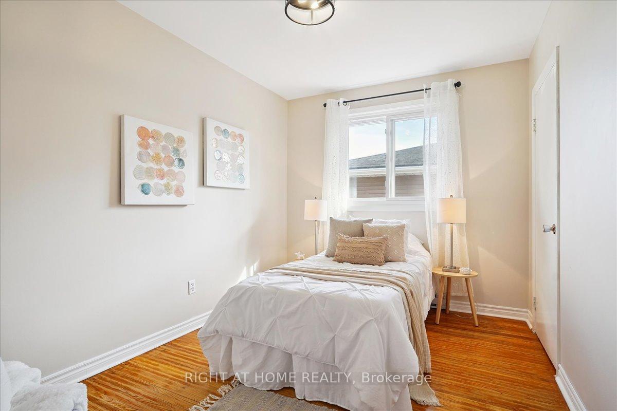 Photo 24 of 618 Minto Street, Oshawa, O'Neill — HOMEH