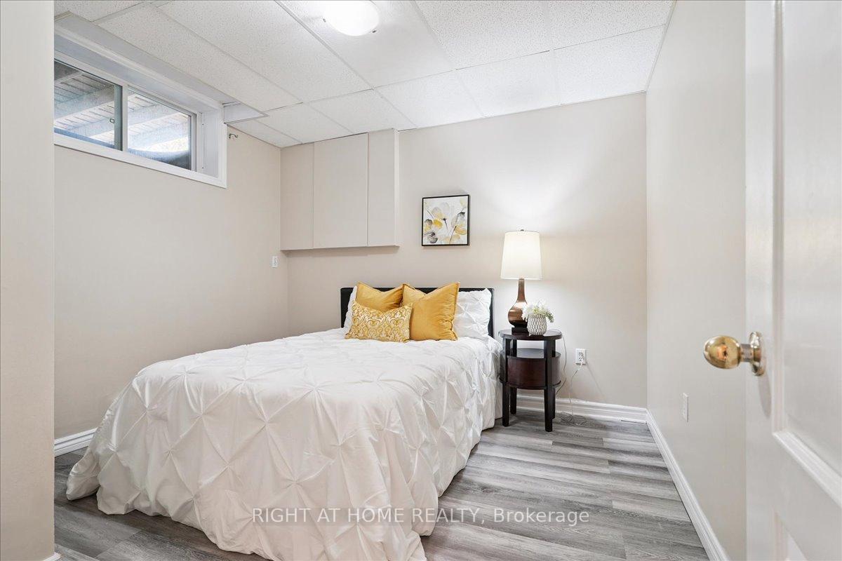 Photo 29 of 618 Minto Street, Oshawa, O'Neill — HOMEH