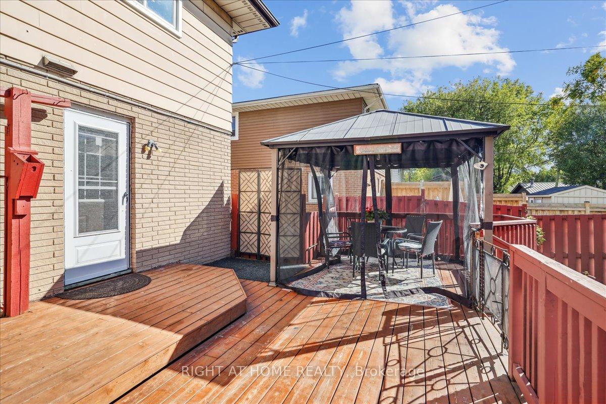 Photo 32 of 618 Minto Street, Oshawa, O'Neill — HOMEH
