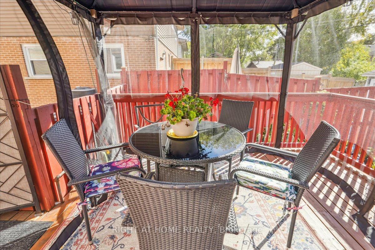 Photo 33 of 618 Minto Street, Oshawa, O'Neill — HOMEH