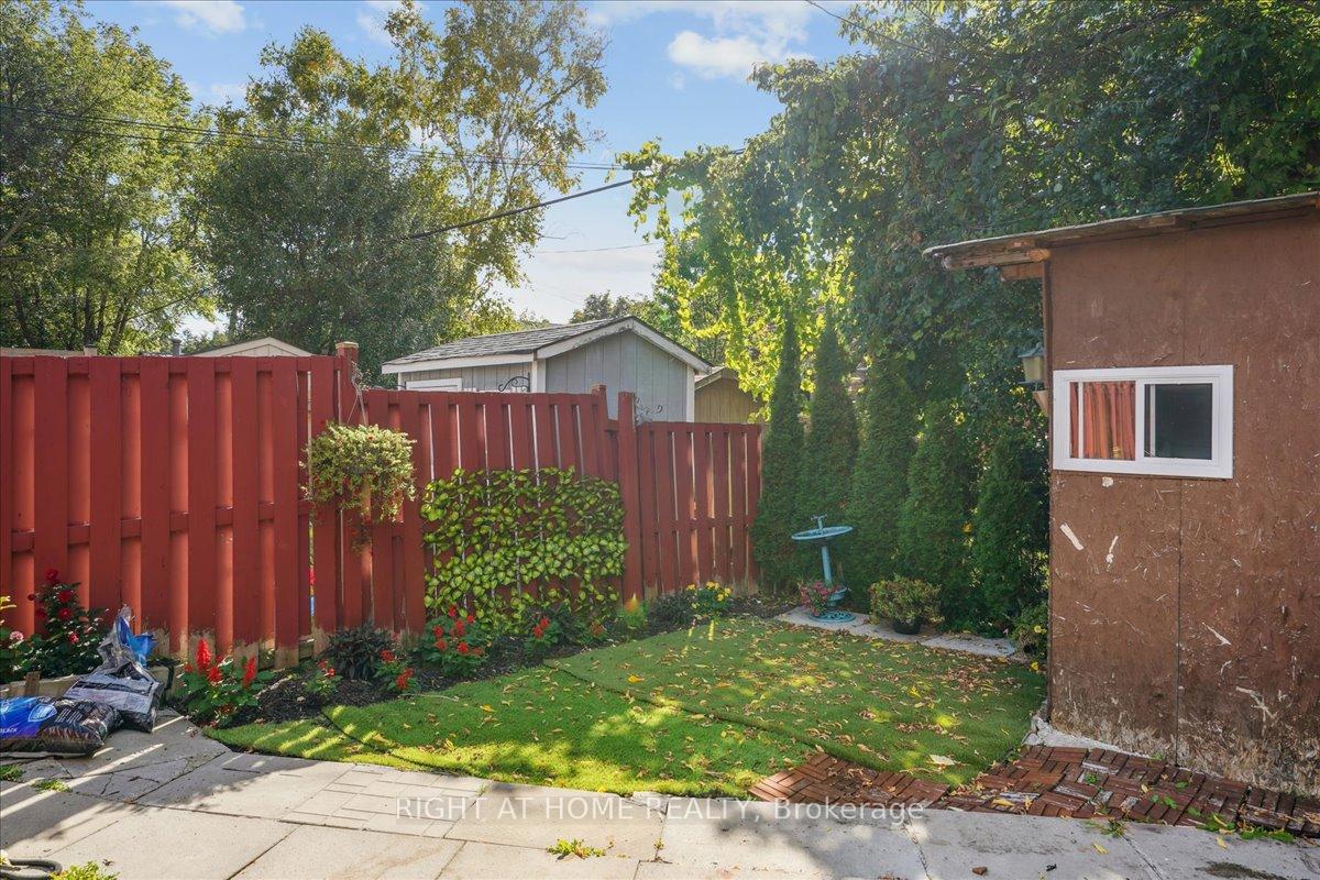 Photo 35 of 618 Minto Street, Oshawa, O'Neill — HOMEH