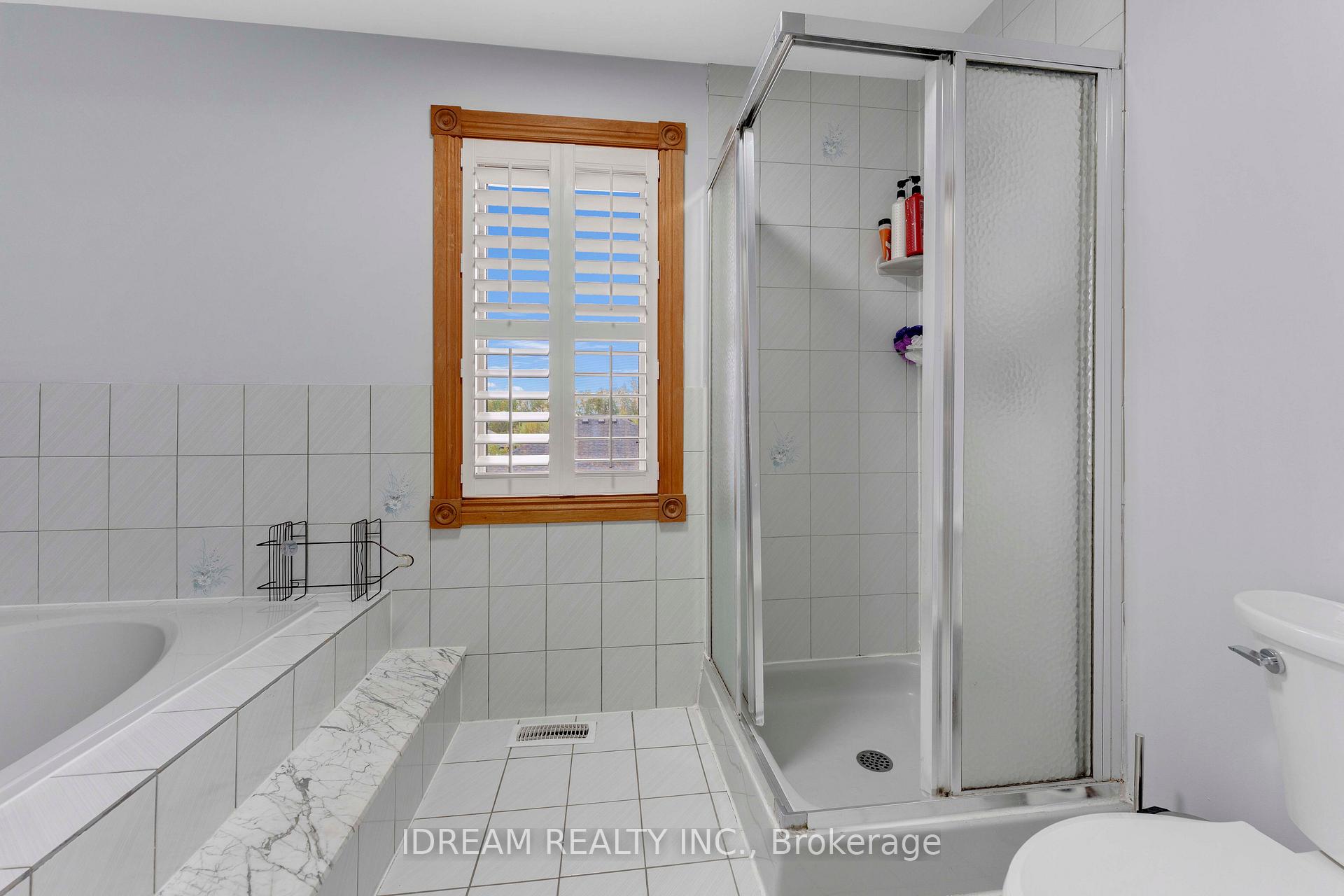 Photo 25 of 563 Lombardy Avenue, Oshawa, McLaughlin — HOMEH