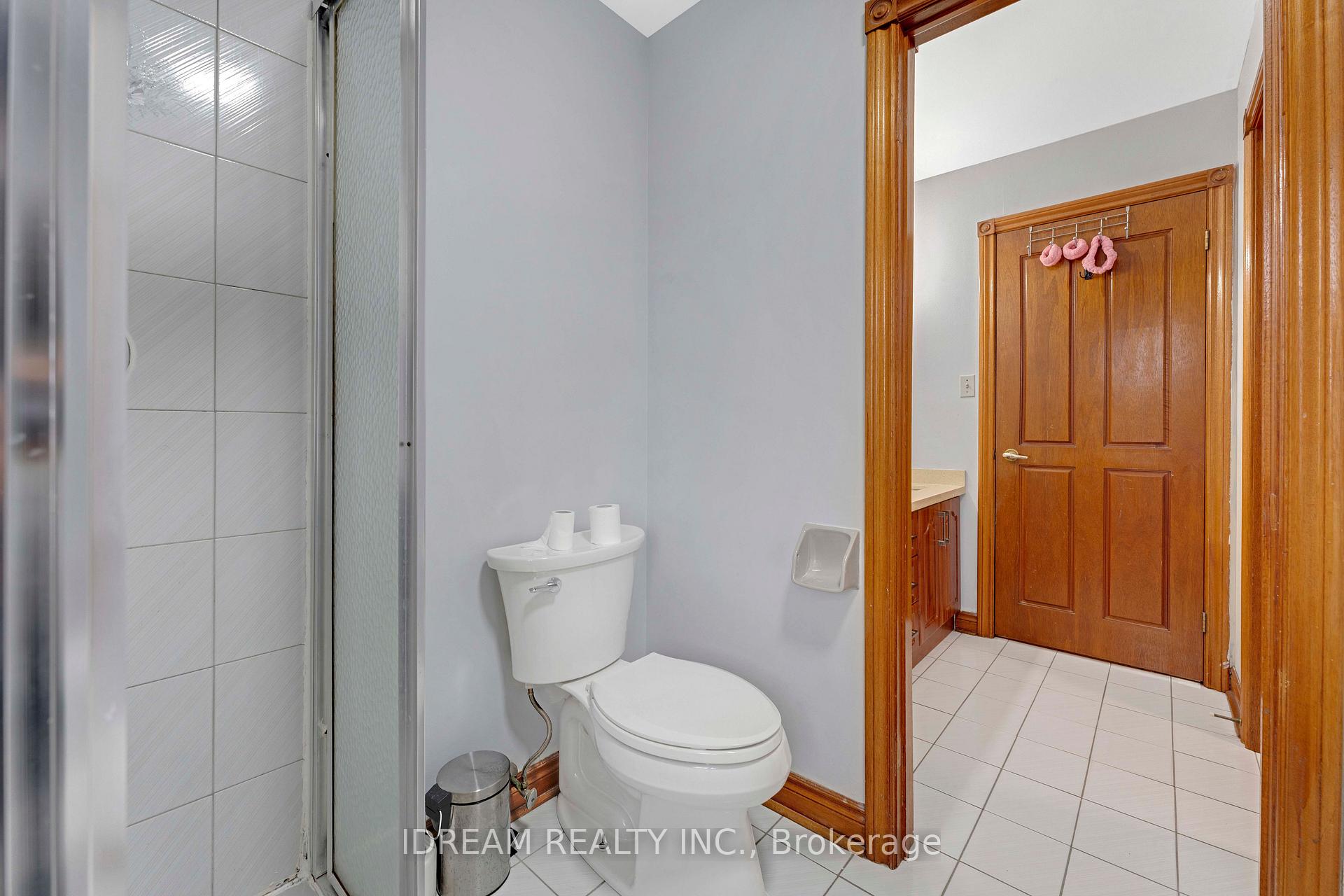 Photo 27 of 563 Lombardy Avenue, Oshawa, McLaughlin — HOMEH