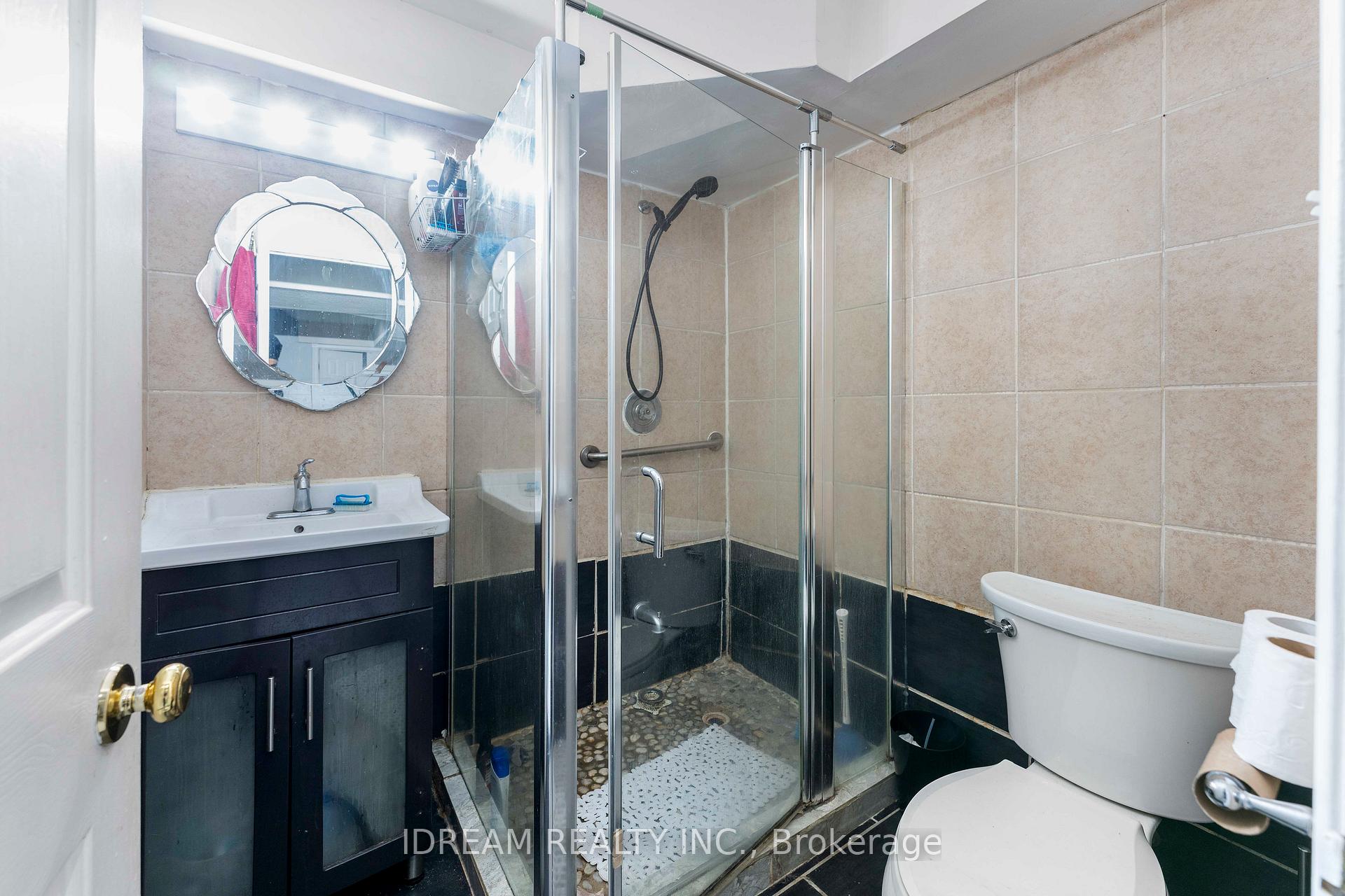 Photo 37 of 563 Lombardy Avenue, Oshawa, McLaughlin — HOMEH