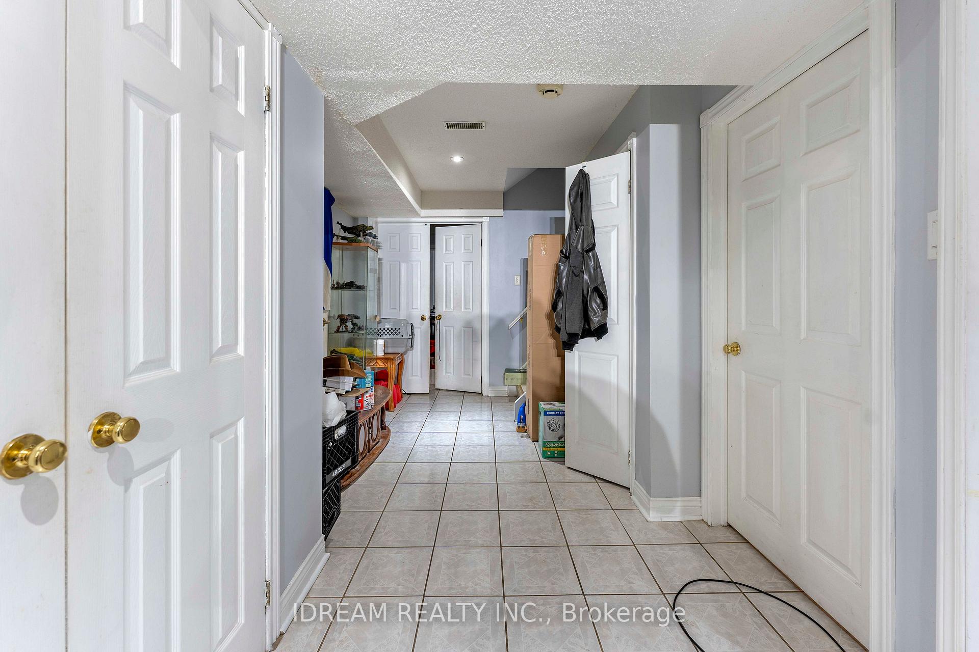 Photo 38 of 563 Lombardy Avenue, Oshawa, McLaughlin — HOMEH