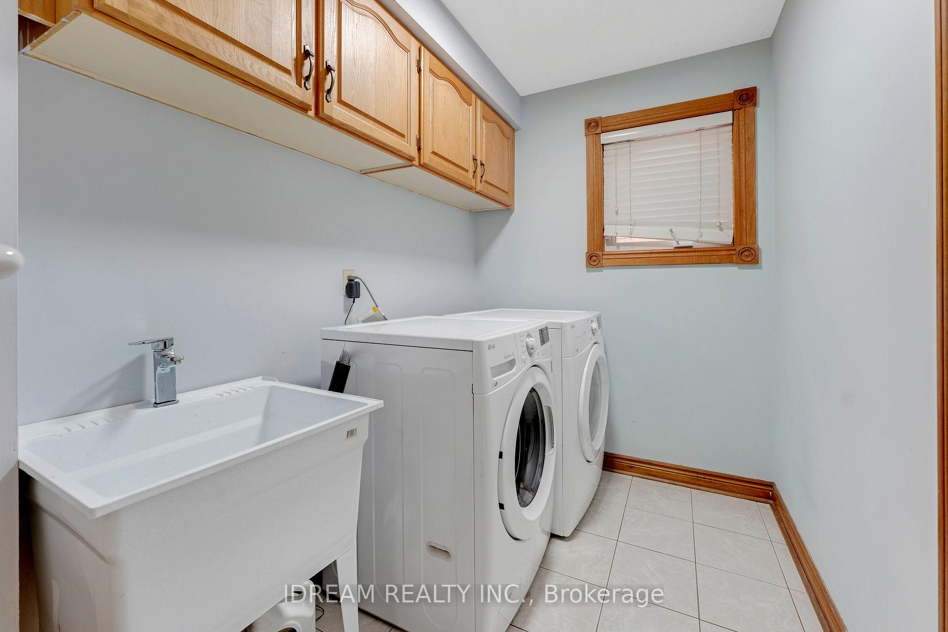 Photo 41 of 563 Lombardy Avenue, Oshawa, McLaughlin — HOMEH