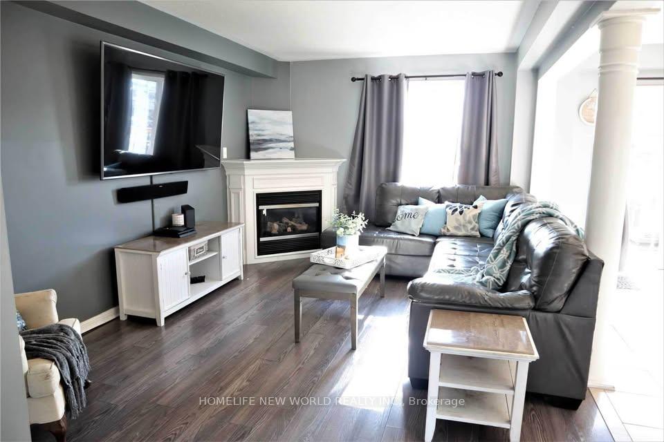 Photo 3 of 1520 Sarasota Crescent, Oshawa, Samac — HOMEH