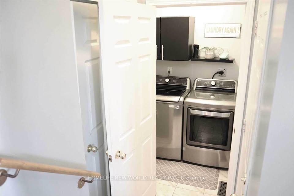 Photo 9 of 1520 Sarasota Crescent, Oshawa, Samac — HOMEH