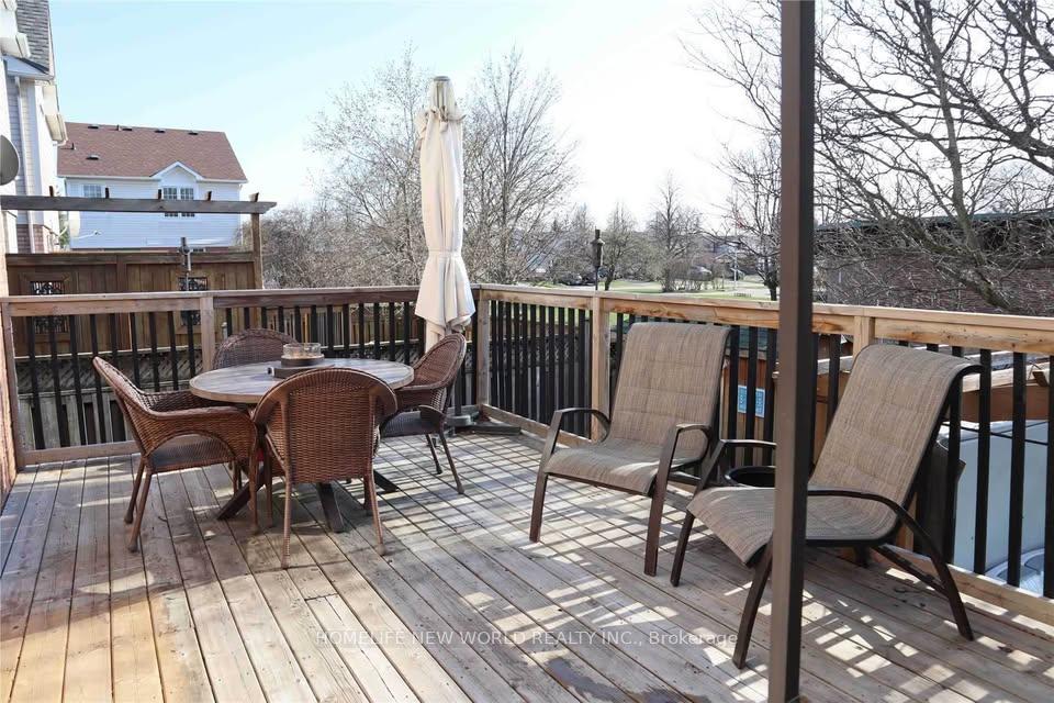 Photo 15 of 1520 Sarasota Crescent, Oshawa, Samac — HOMEH