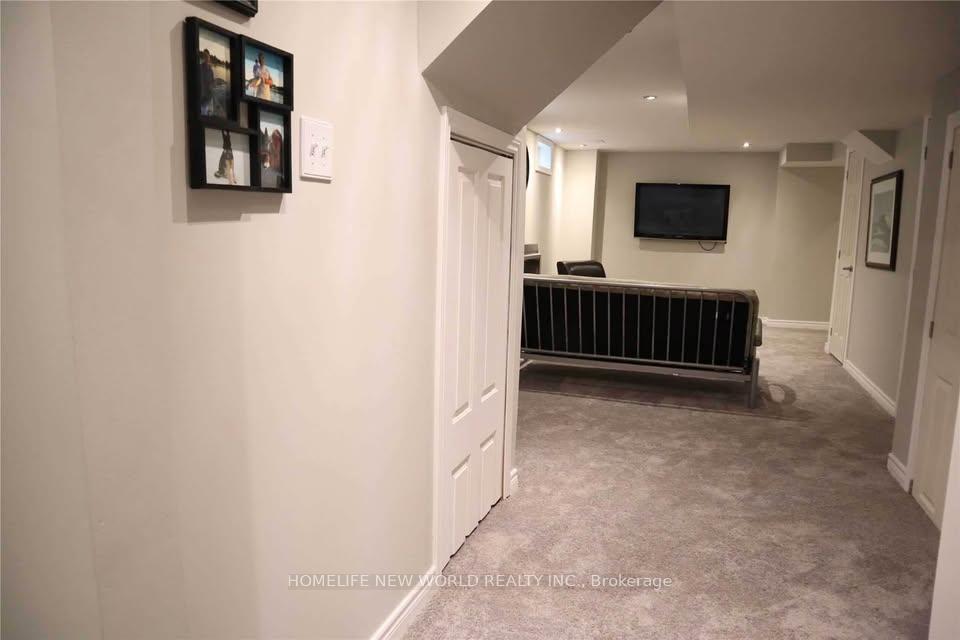 Photo 19 of 1520 Sarasota Crescent, Oshawa, Samac — HOMEH