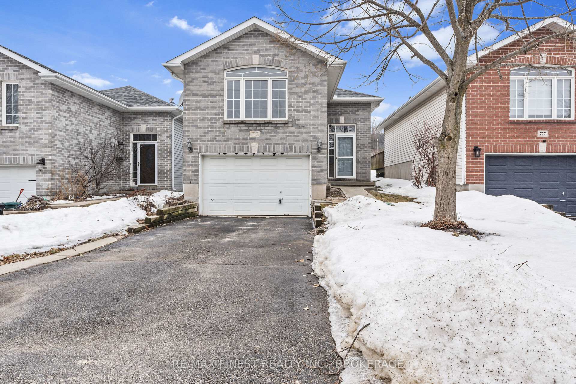 Photo 2 of 725 Tanner Drive, Kingston, East Gardiners Rd — HOMEH