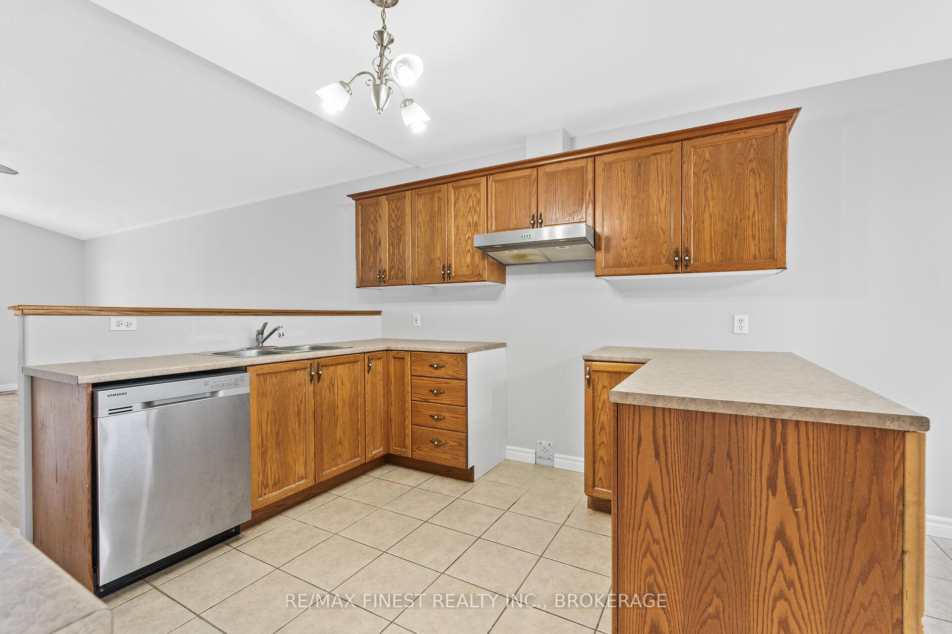 Photo 10 of 725 Tanner Drive, Kingston, East Gardiners Rd — HOMEH