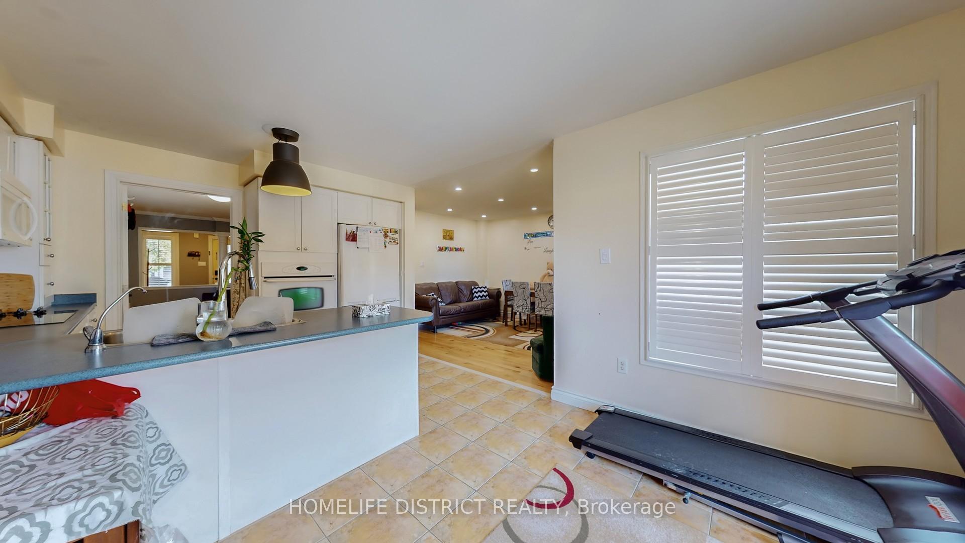 Photo 17 of 1688 Spencely Drive, Oshawa, Taunton — HOMEH