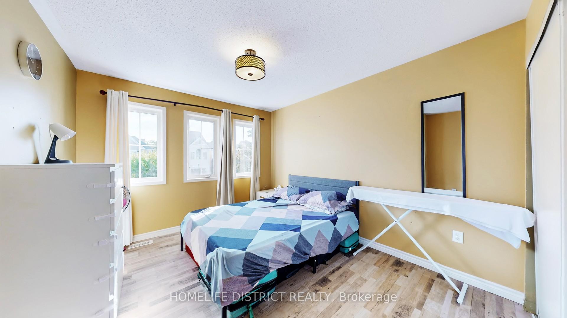 Photo 32 of 1688 Spencely Drive, Oshawa, Taunton — HOMEH