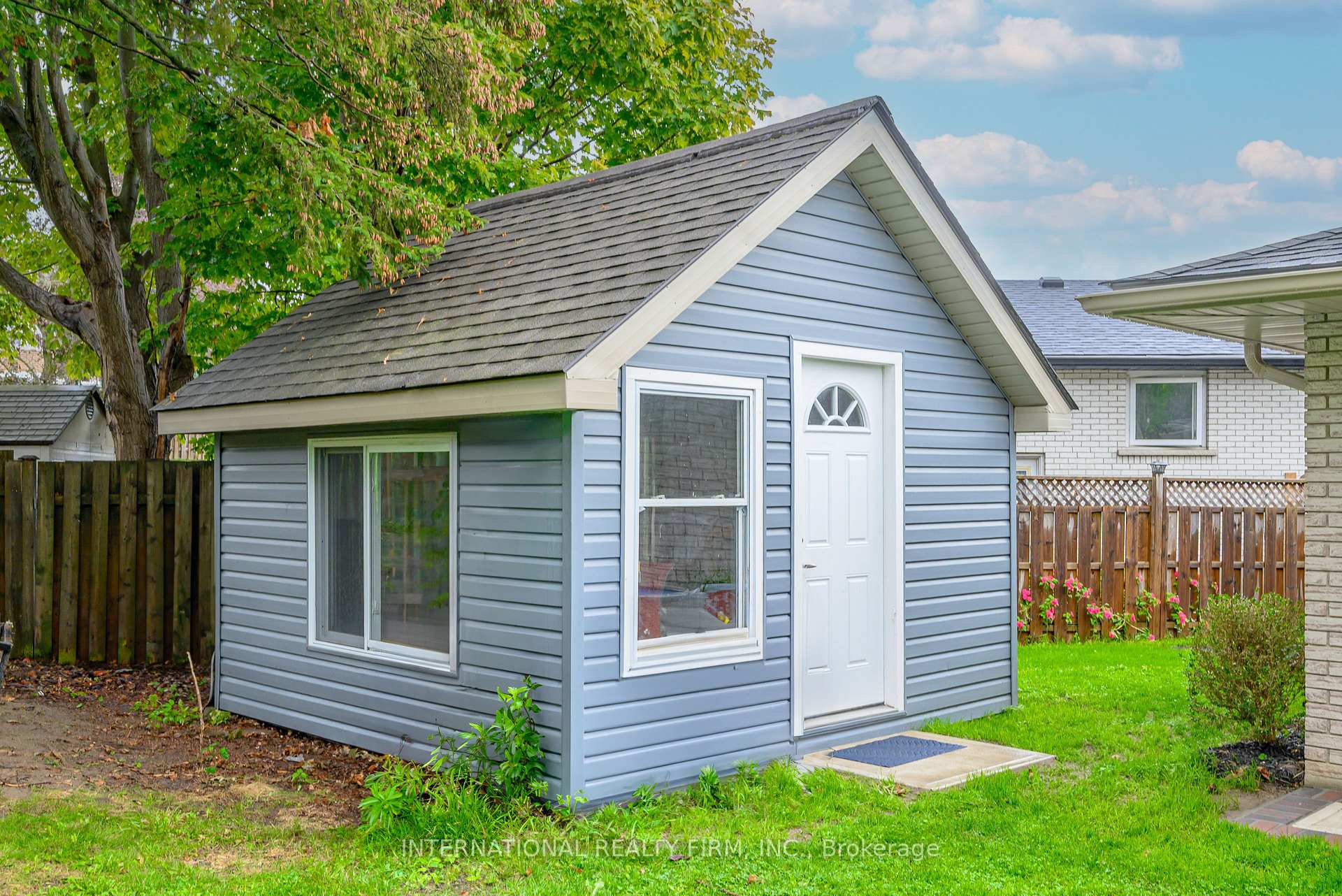 Photo 45 of 55 Oriole Court, Oshawa, Donevan — HOMEH