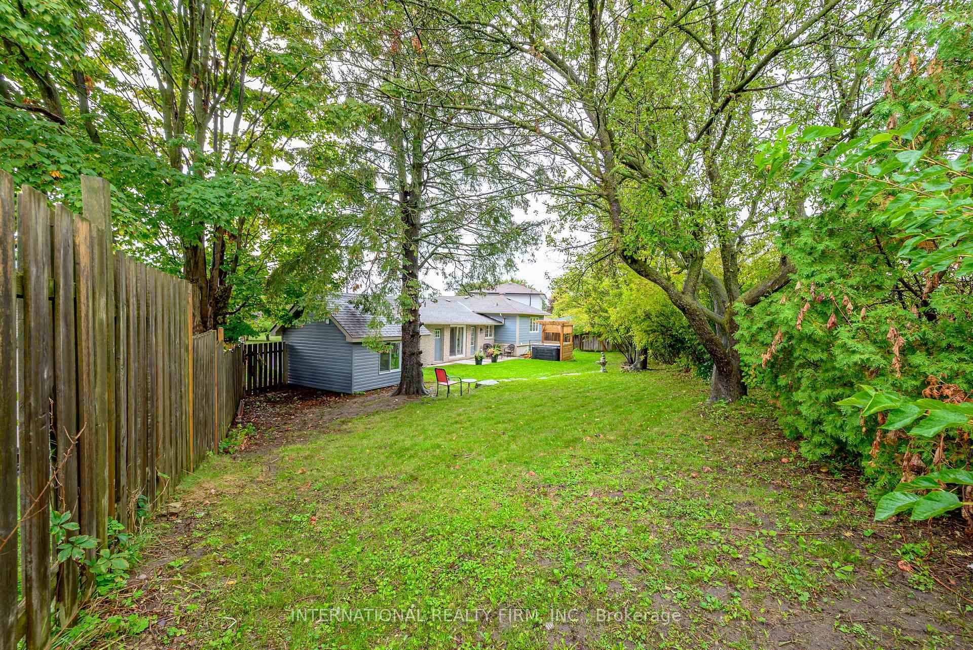 Photo 47 of 55 Oriole Court, Oshawa, Donevan — HOMEH