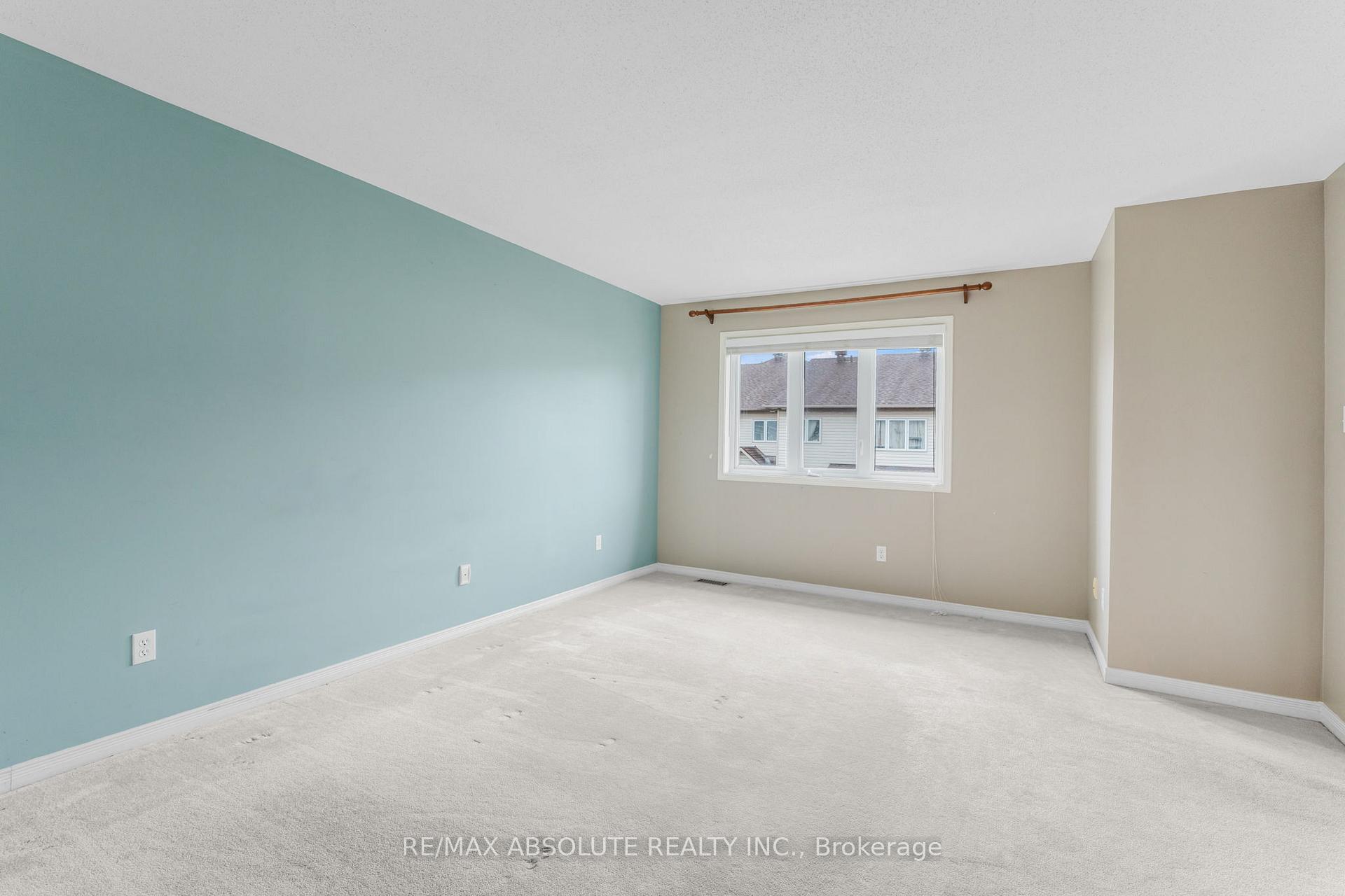 Photo 15 of 734 Crowberry Street, Ottawa, Avalon East — HOMEH