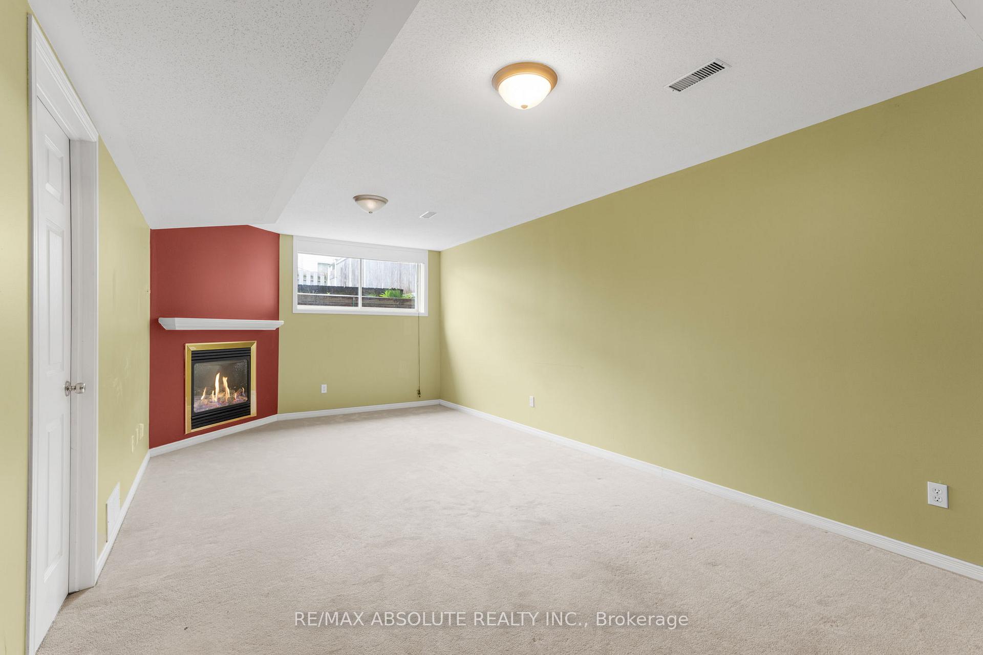 Photo 23 of 734 Crowberry Street, Ottawa, Avalon East — HOMEH
