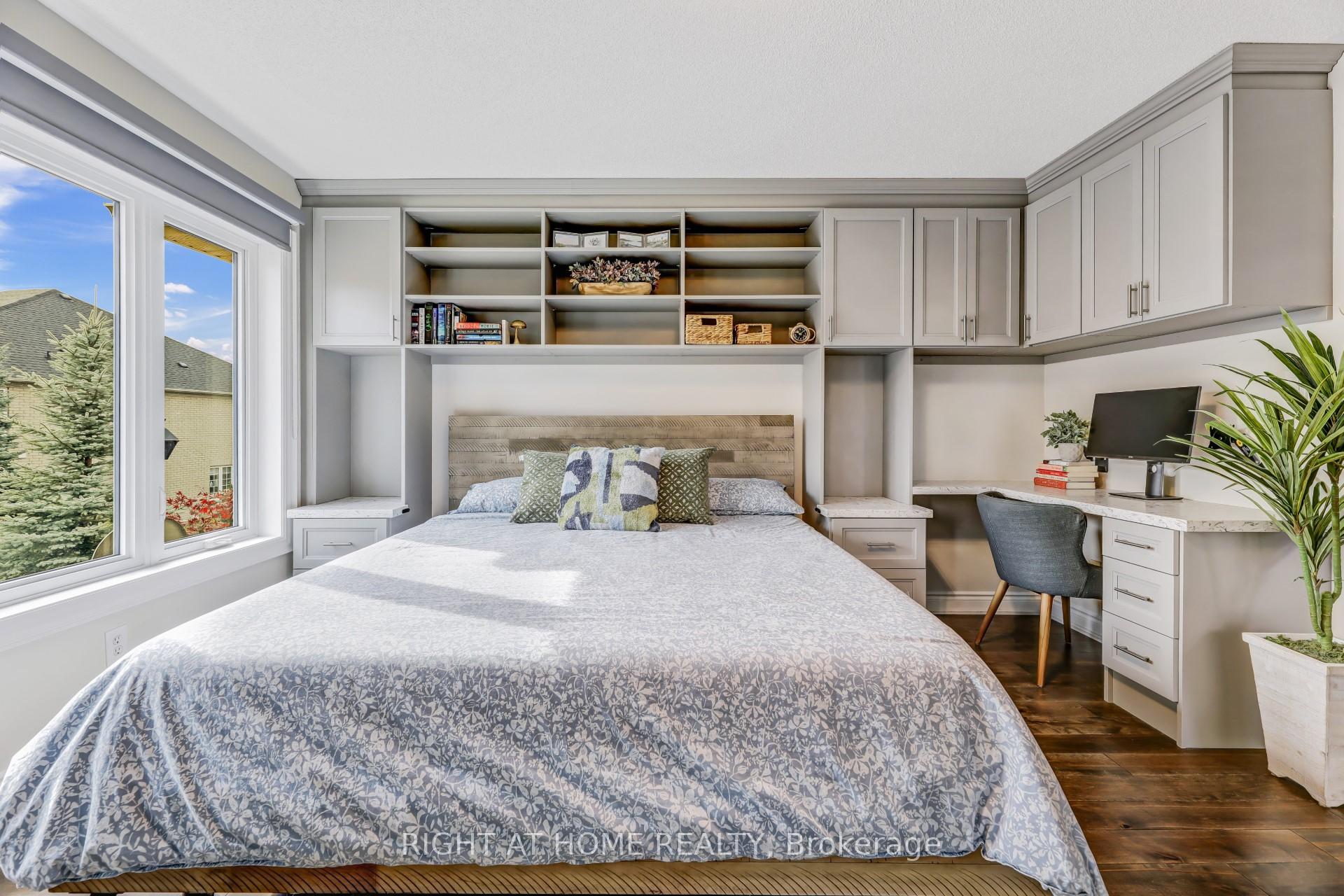 Photo 15 of 260 Tom Taylor Crescent, Newmarket, Summerhill Estates — HOMEH